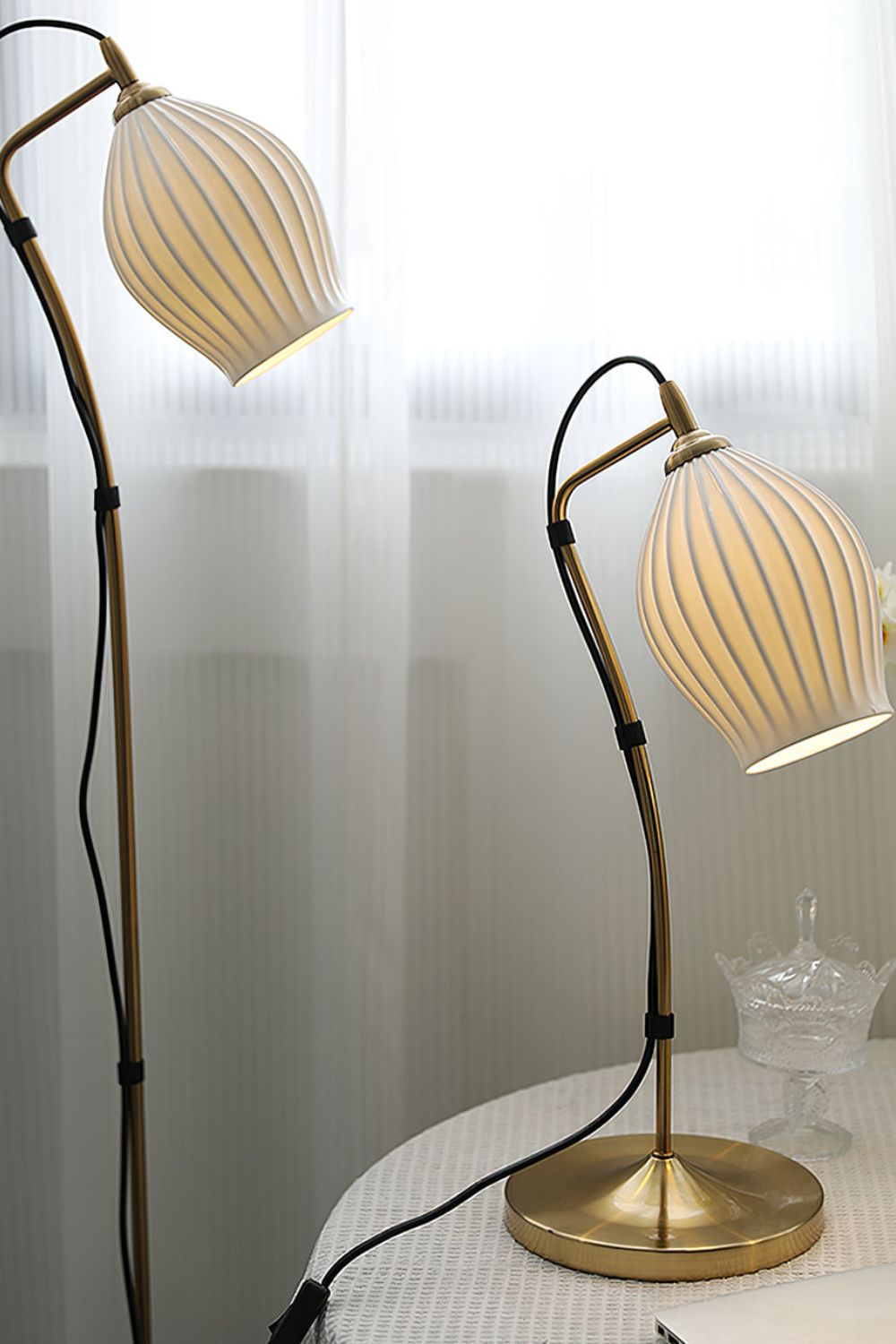 Ceramic Ribbed Floor Lamp - SamuLighting