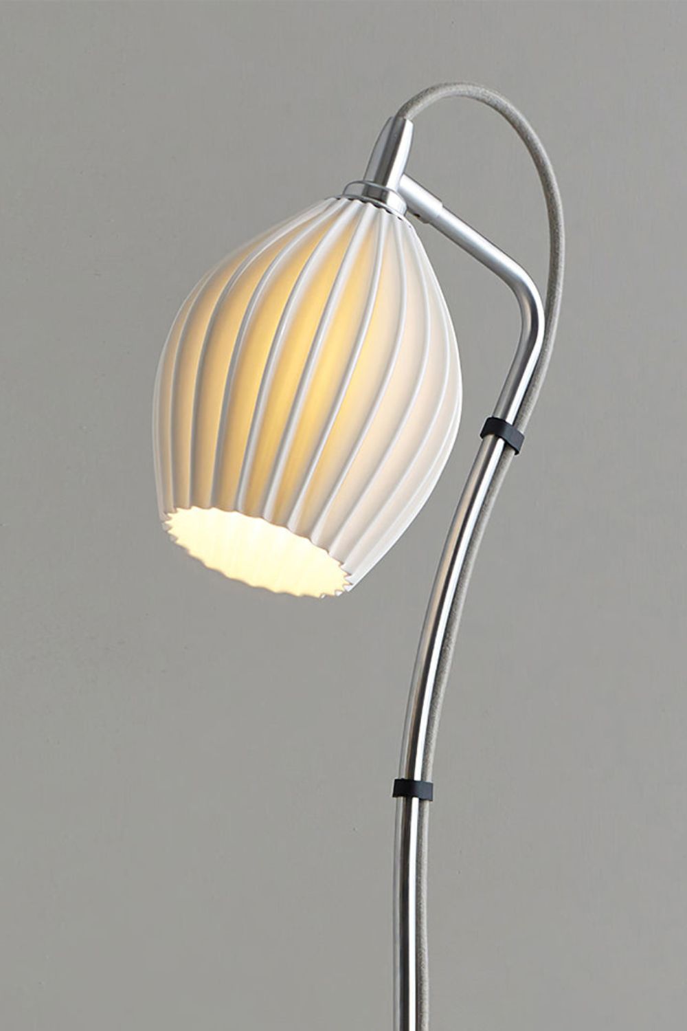 Ceramic Ribbed Floor Lamp - SamuLighting