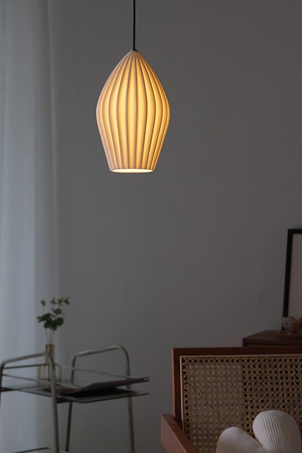 Ceramic Ribbed Pendant light - SamuLighting