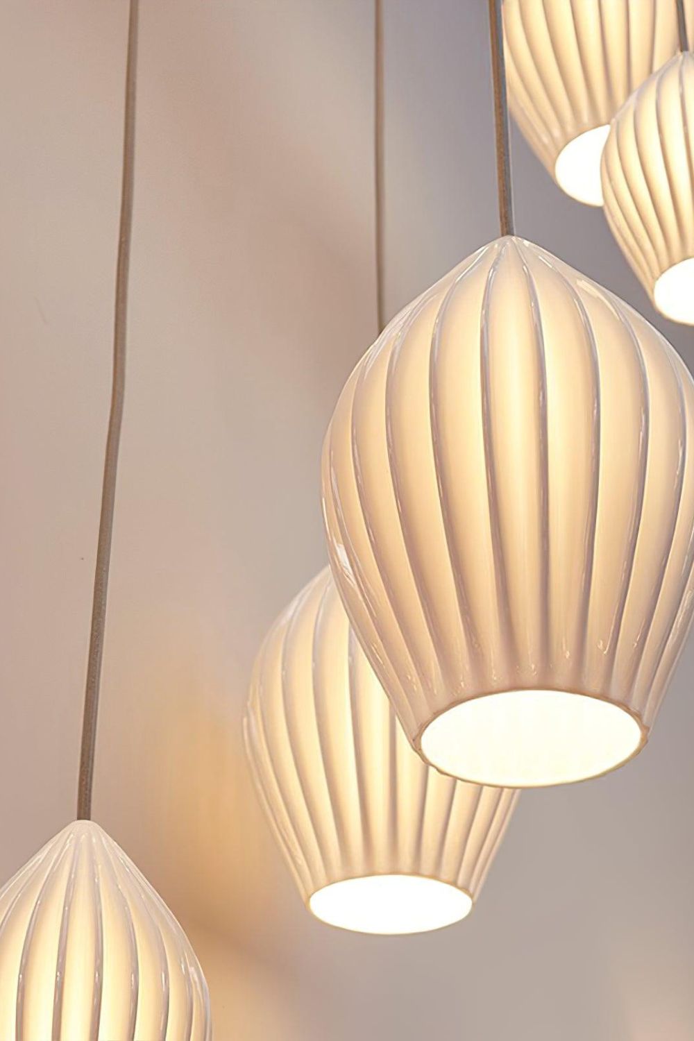 Ceramic Ribbed Pendant light - SamuLighting