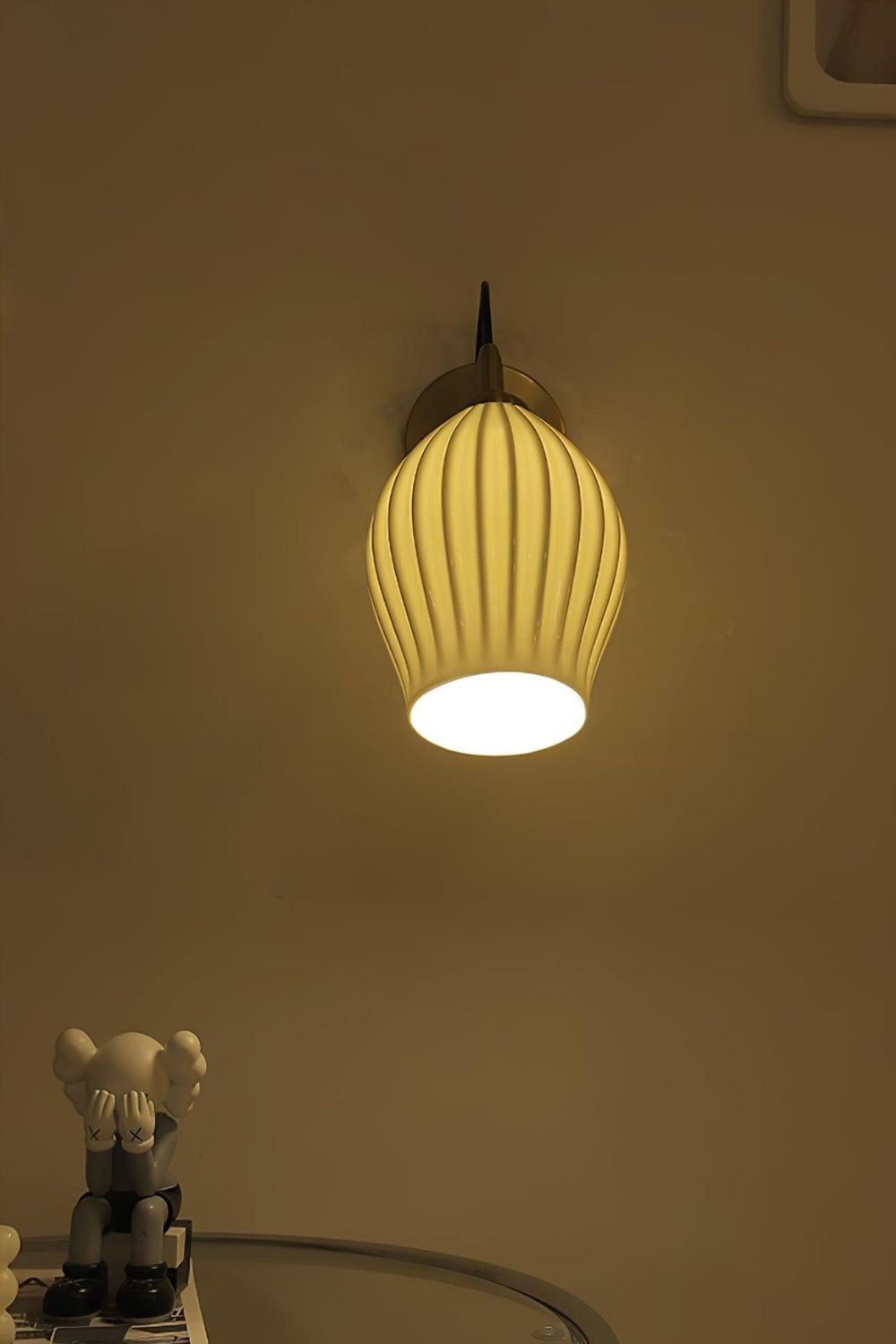 Ceramic Ribbed Wall light - SamuLighting