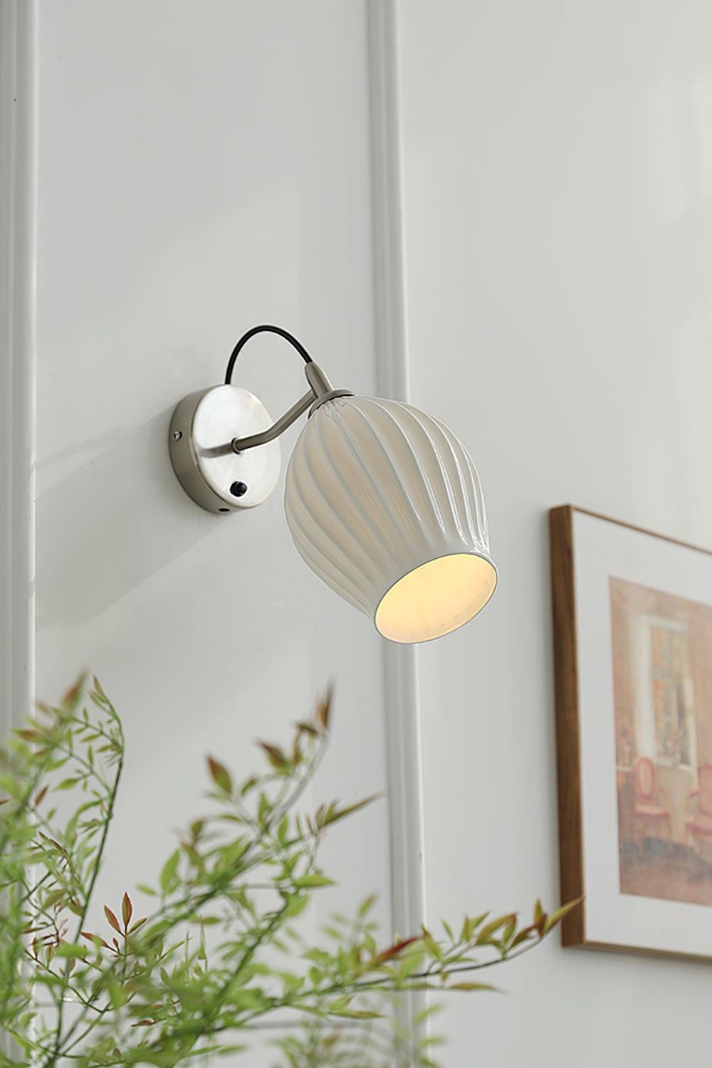 Ceramic Ribbed Wall light - SamuLighting