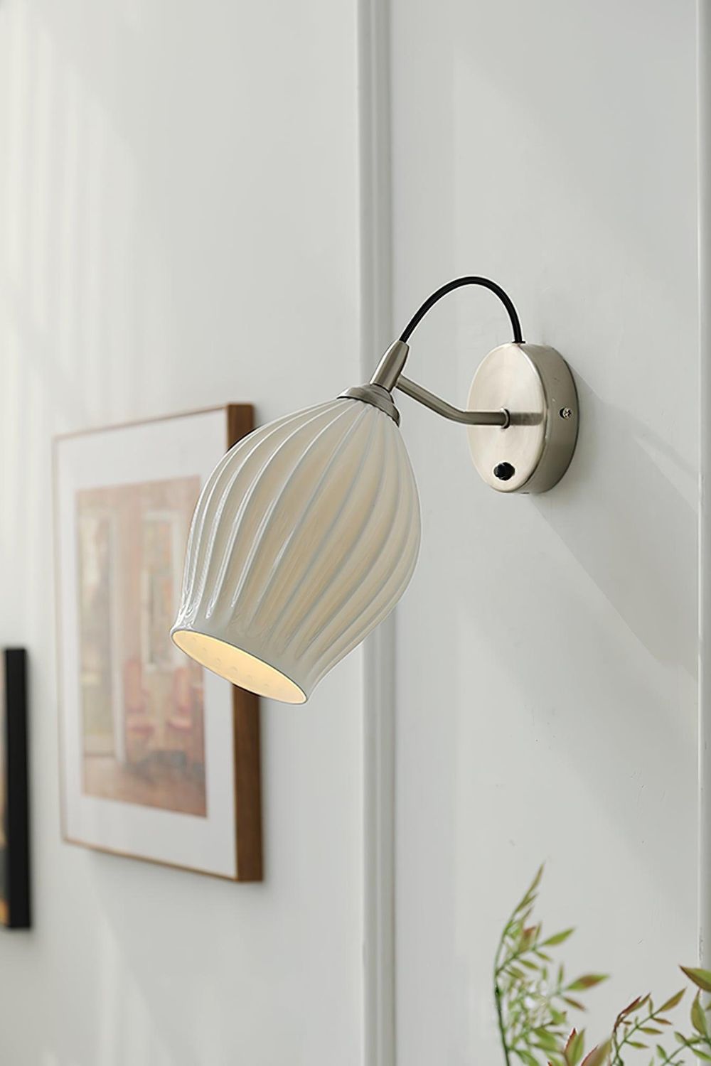 Ceramic Ribbed Wall light - SamuLighting