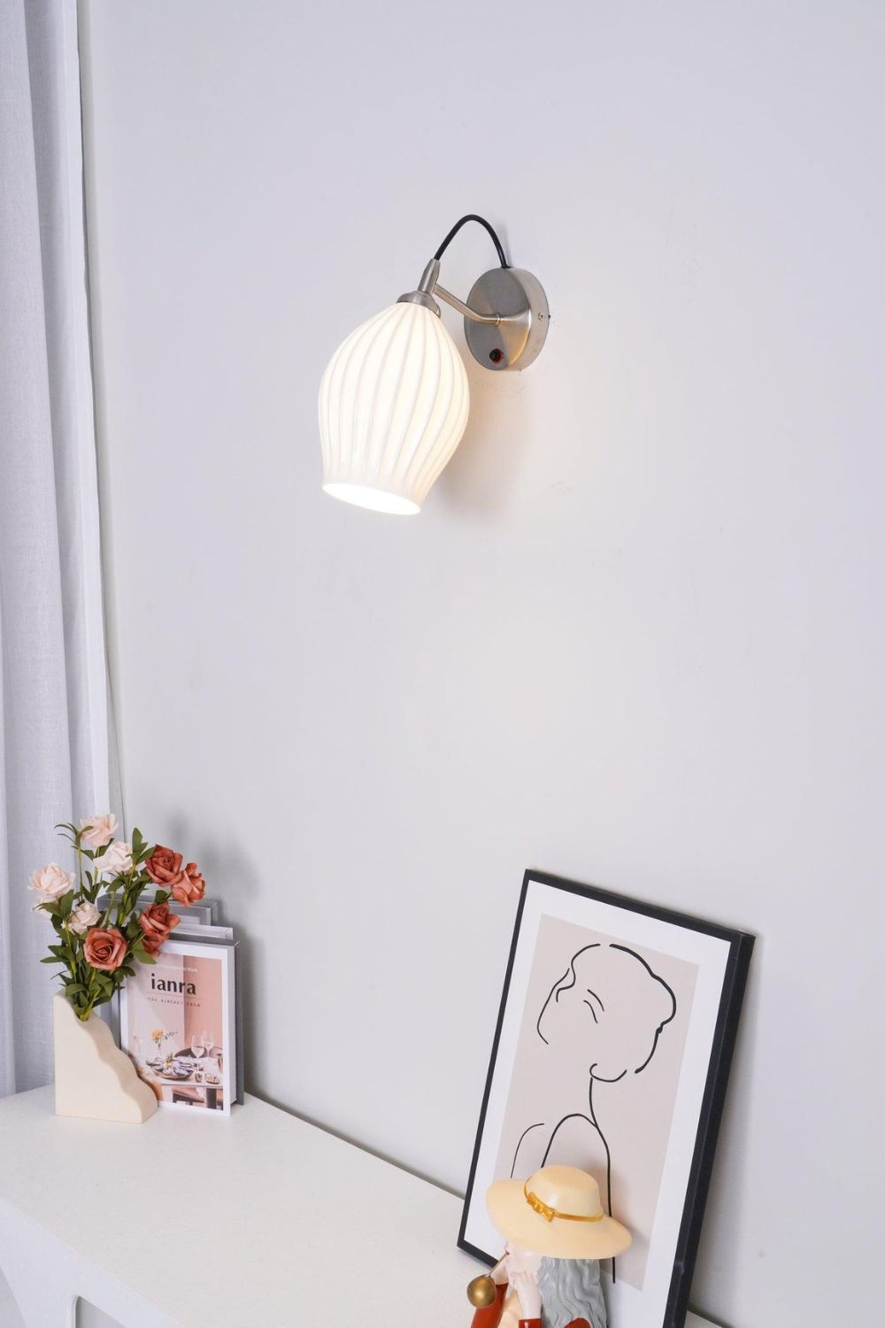 Ceramic Ribbed Wall light - SamuLighting