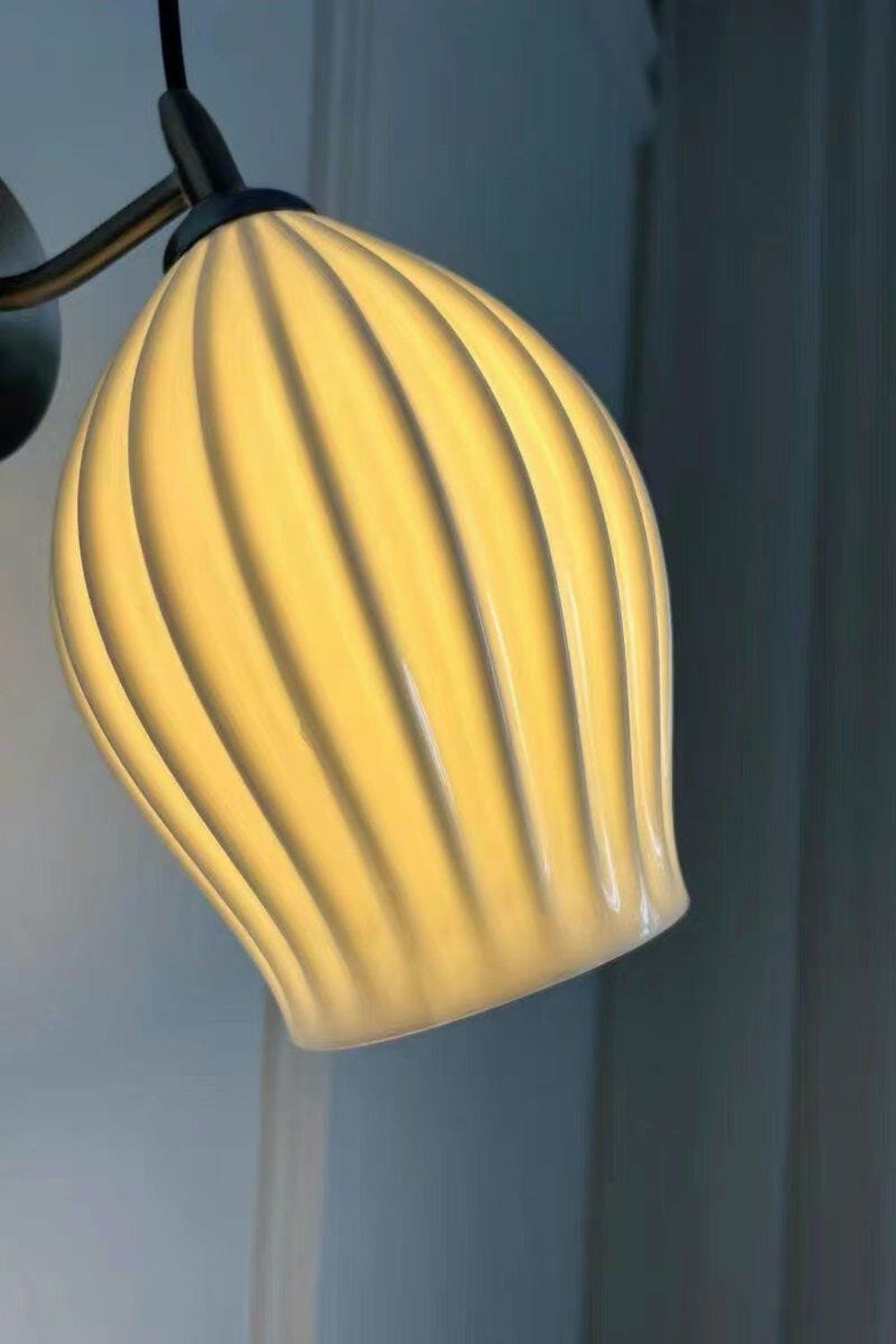 Ceramic Ribbed Wall light - SamuLighting