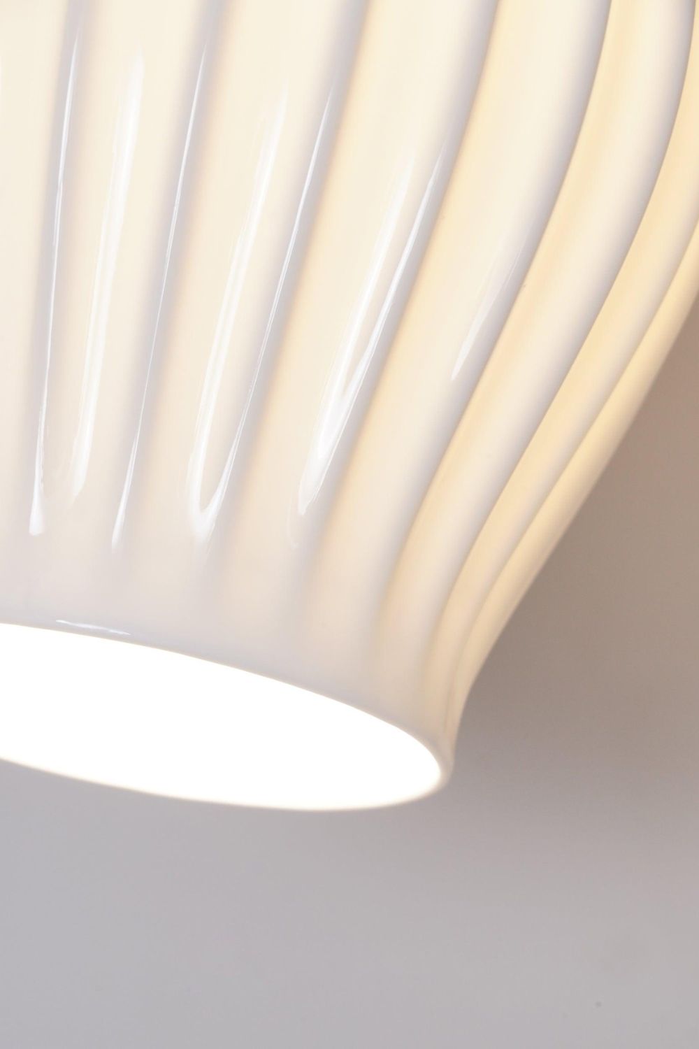 Ceramic Ribbed Wall light - SamuLighting