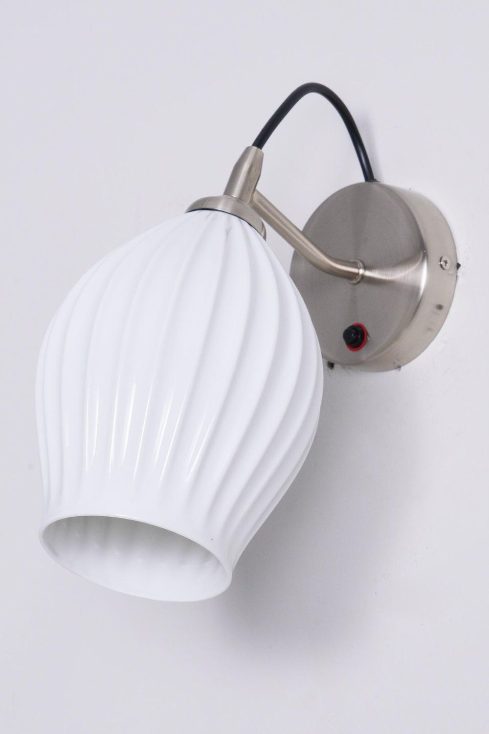 Ceramic Ribbed Wall light - SamuLighting