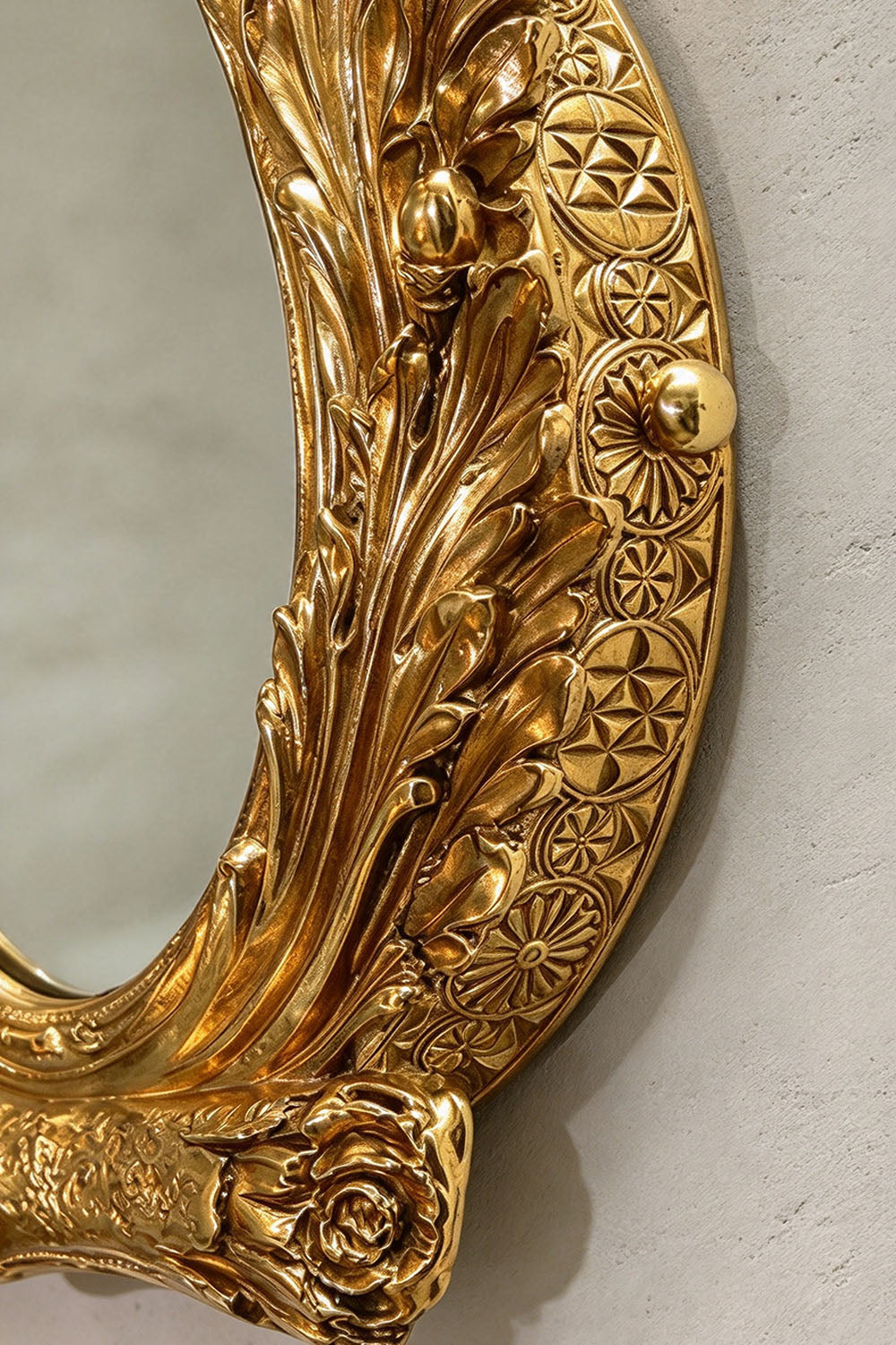 Cerfaline Brass Stag Head K9 Crystal Wall Sconce | Brass and Crystal | Macro detail of carved brass frame rim | Samu Lamp