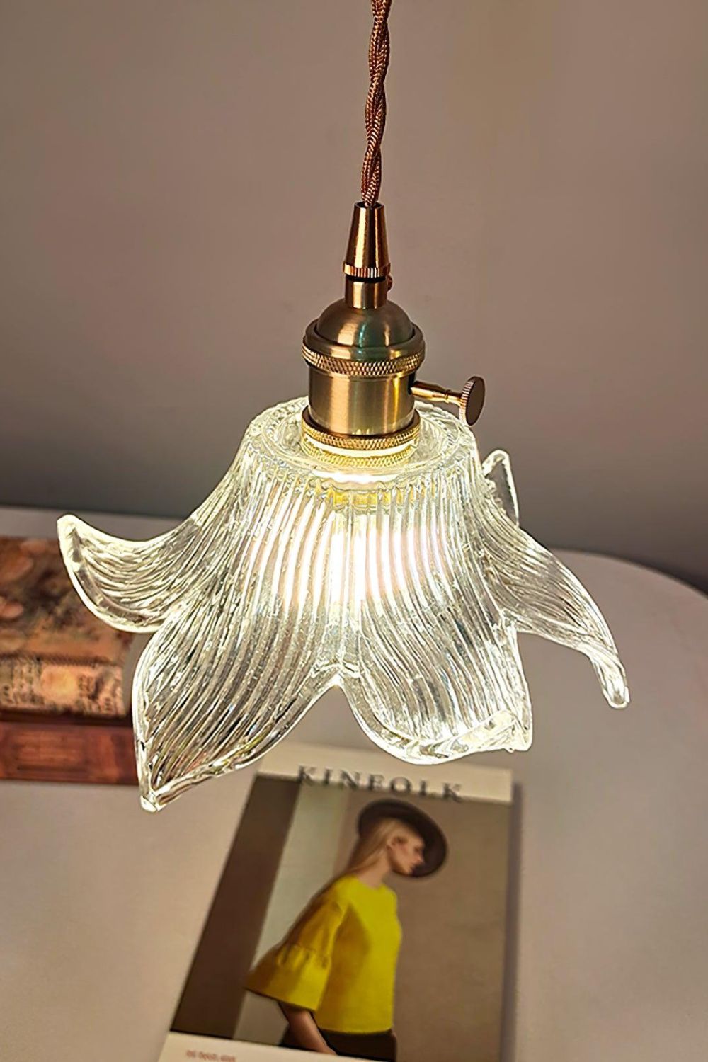 Clear Petal Glass Pendant Lamp