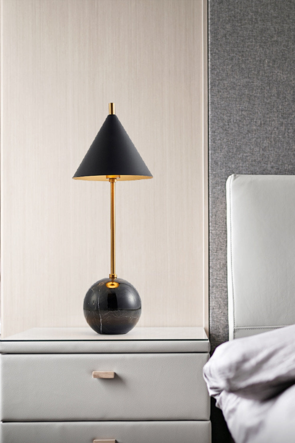 Cleo Orb Base Desk Lamp - SamuLighting