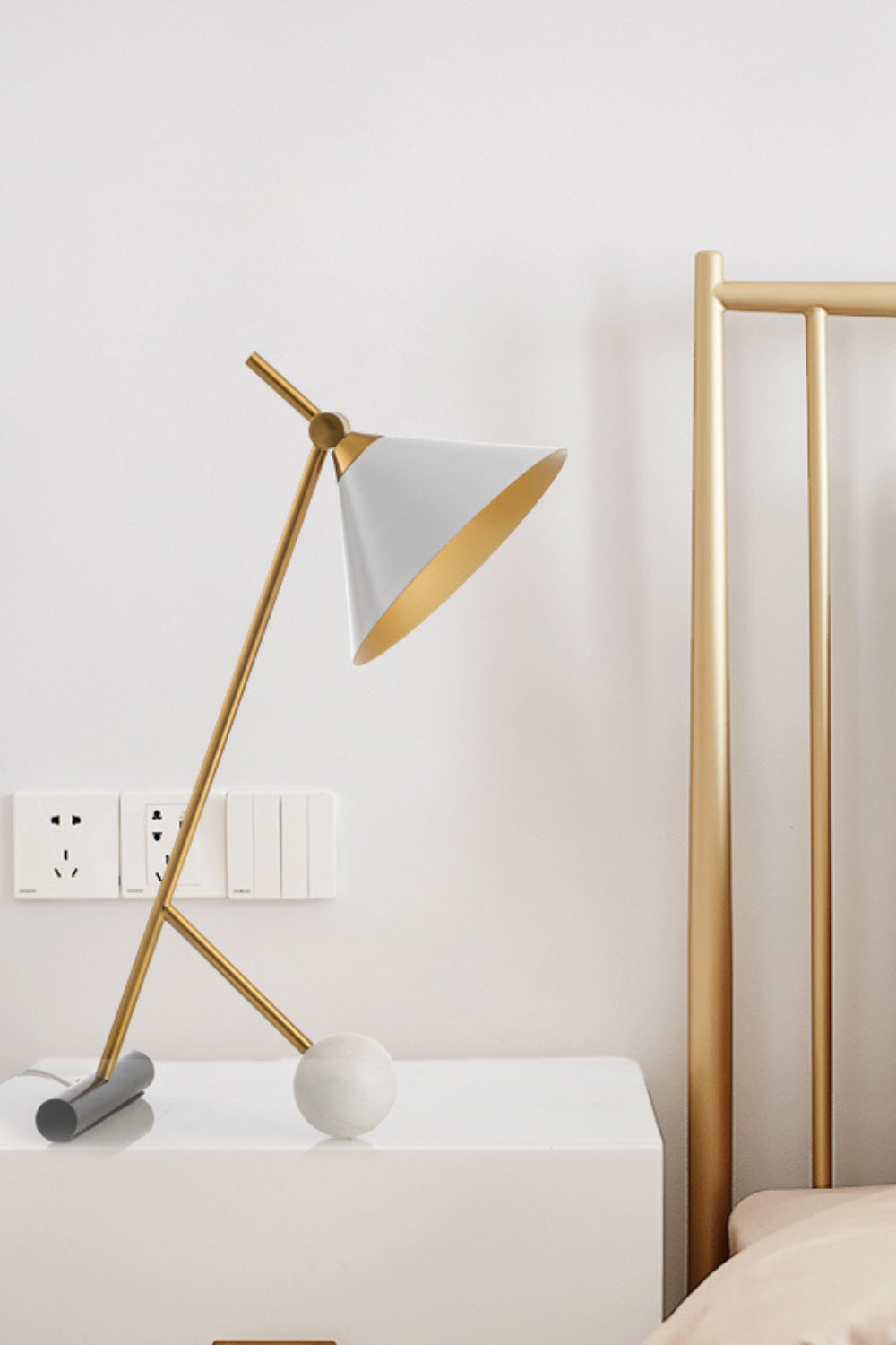 Cleo Table Lamp - SamuLighting