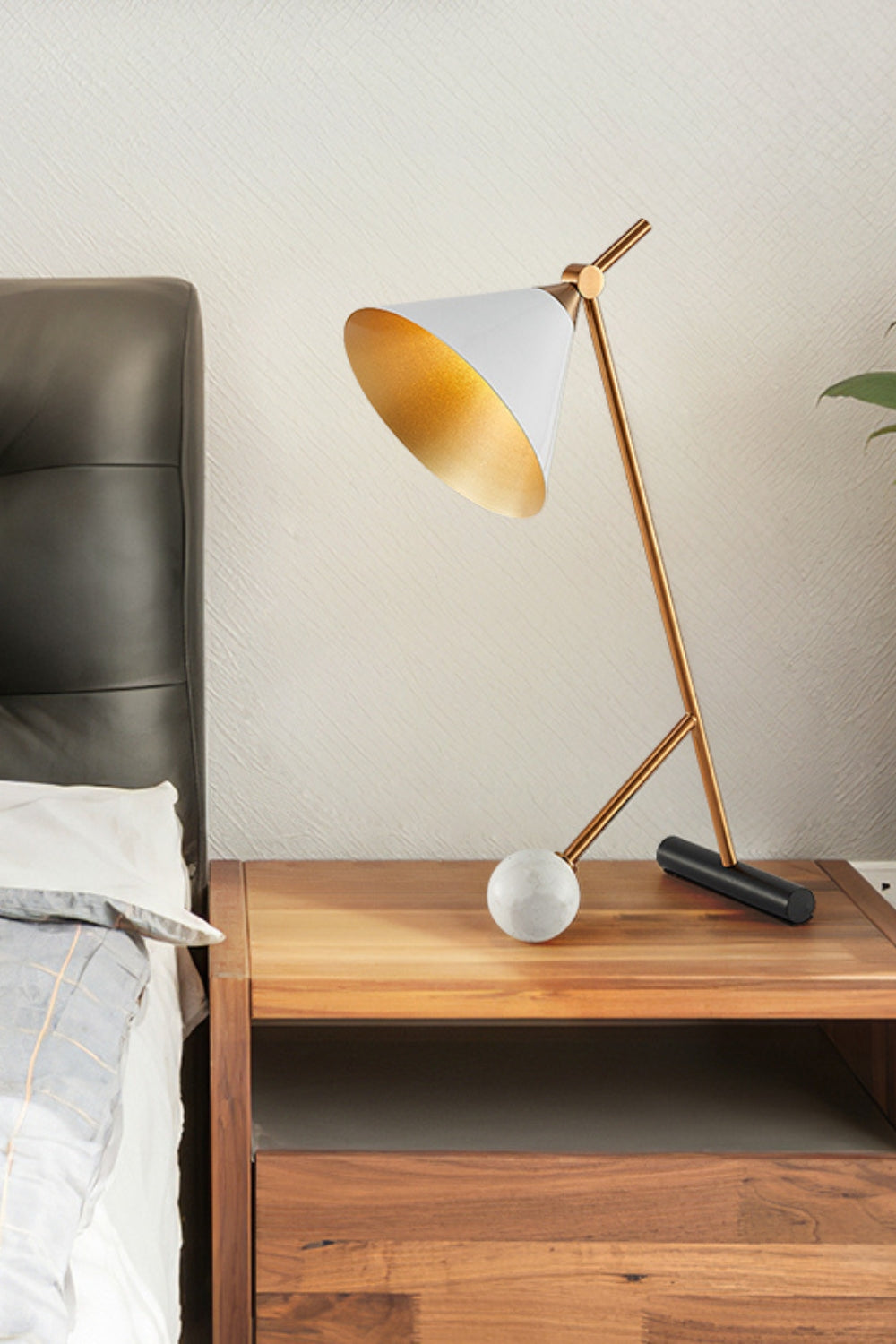 Cleo Table Lamp - SamuLighting