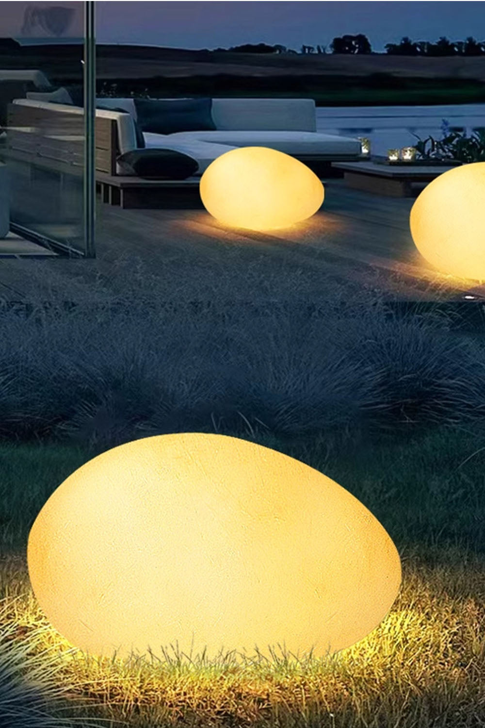Cobblestone Outdoor Floor Lamp