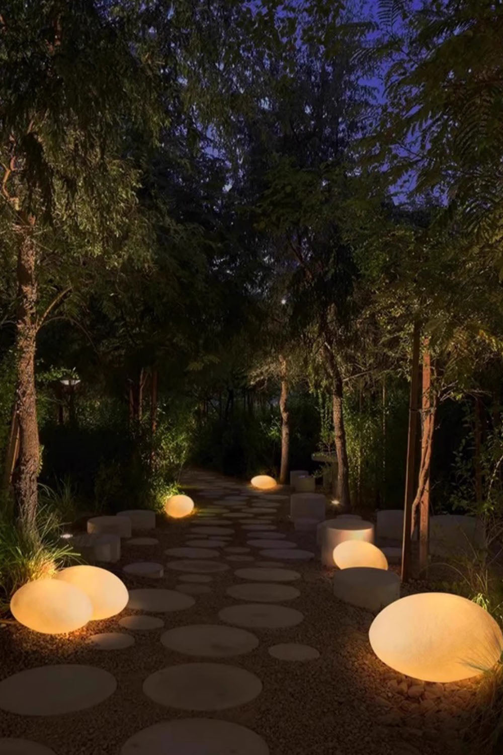 Cobblestone Outdoor Floor Lamp