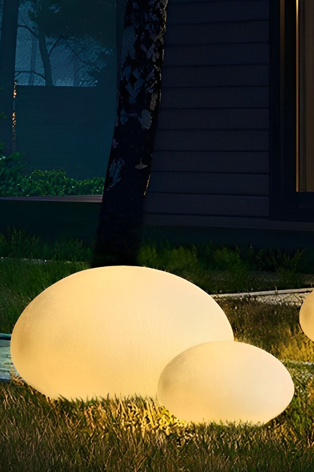 Cobblestone Outdoor Floor Lamp