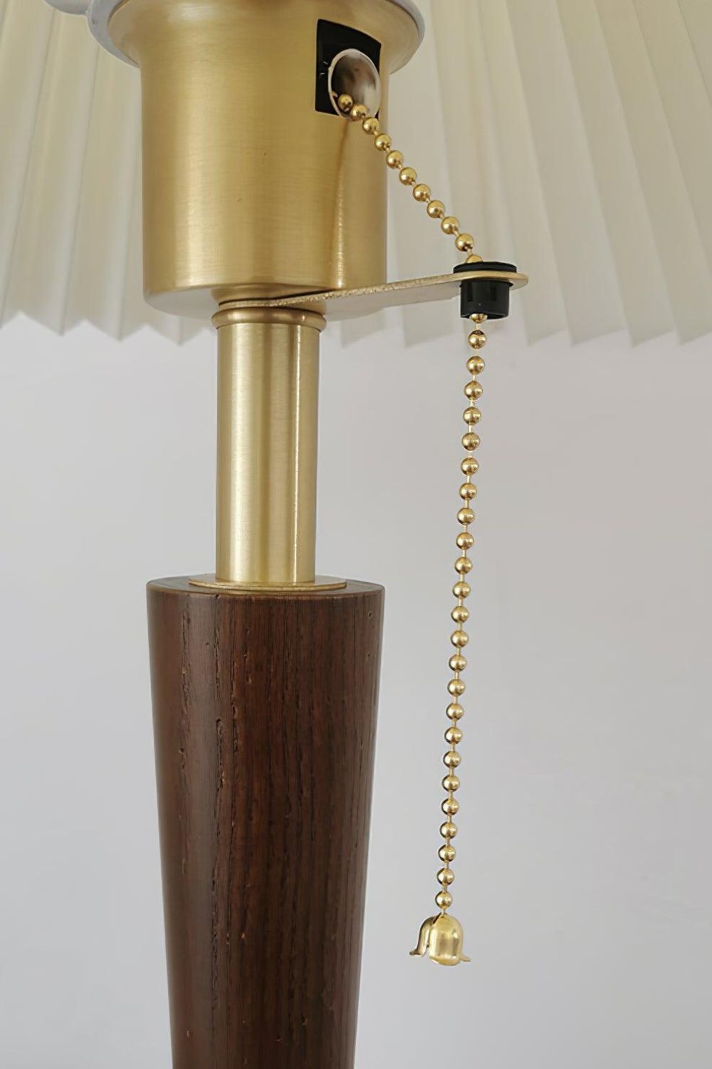 Cone Pleated Fabric Table Lamp - SamuLighting