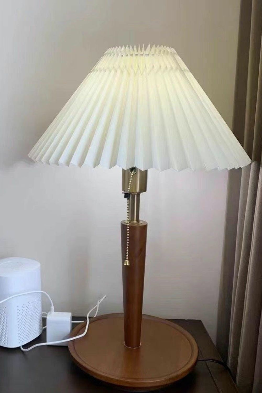 Cone Pleated Fabric Table Lamp - SamuLighting