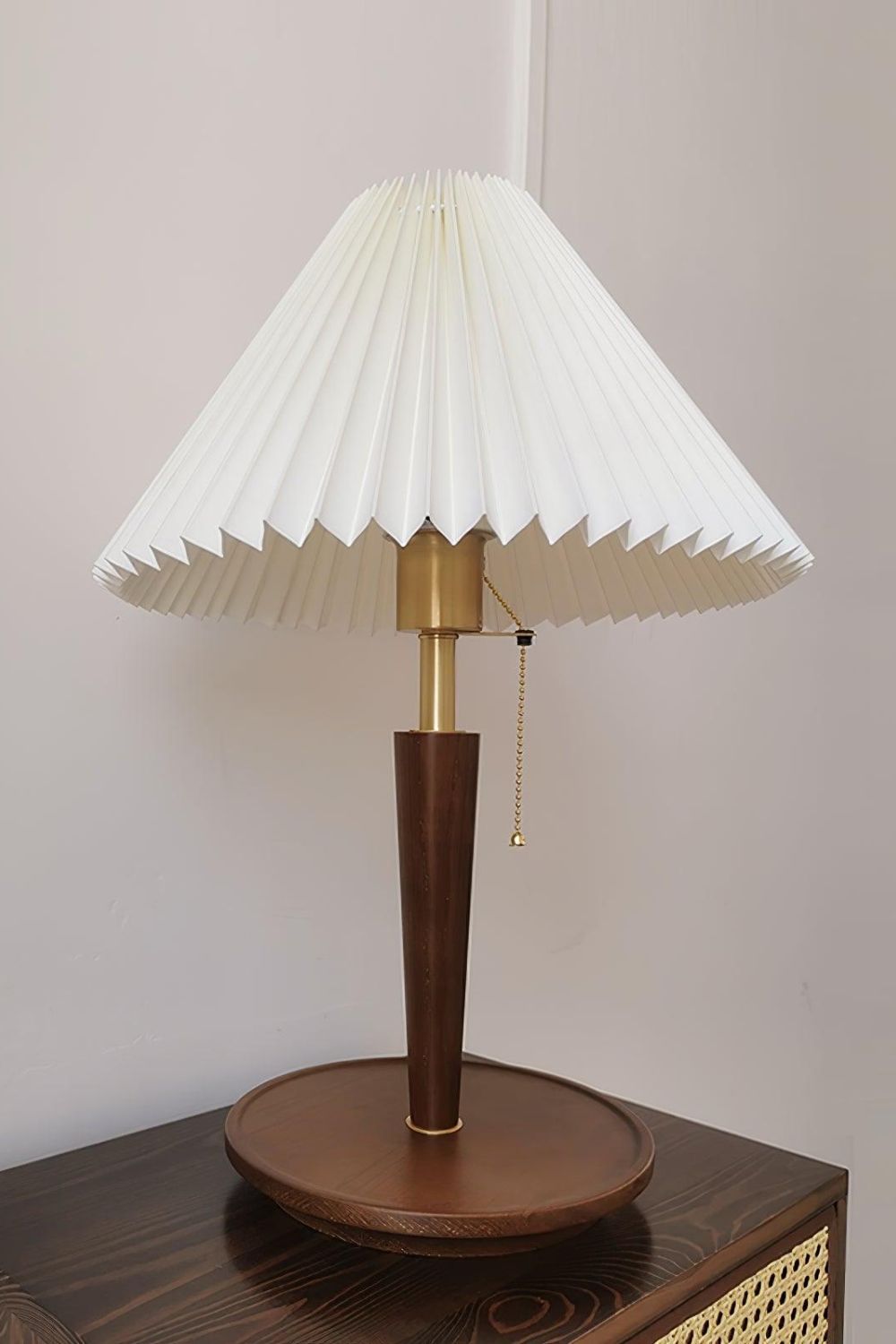 Cone Pleated Fabric Table Lamp - SamuLighting