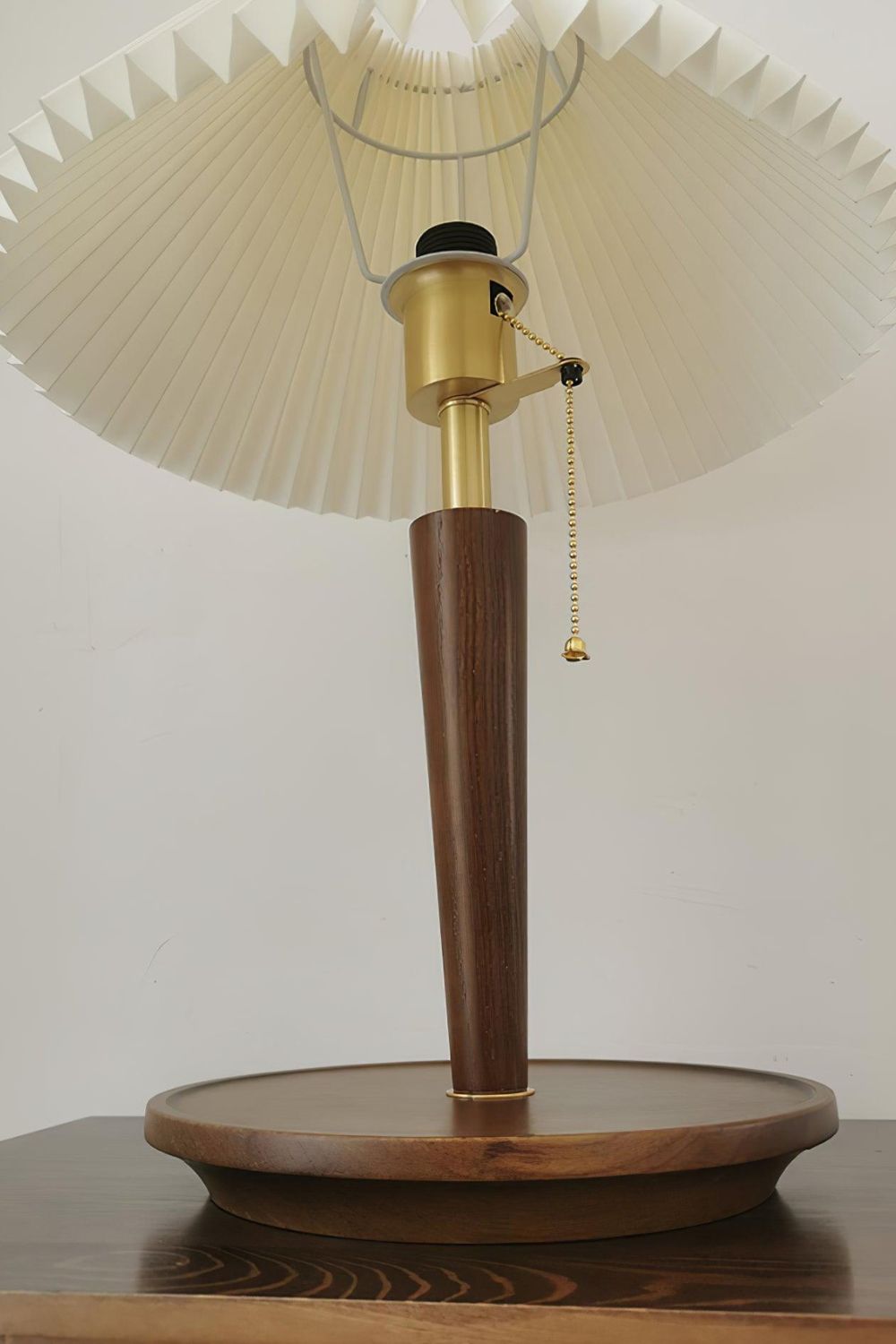 Cone Pleated Fabric Table Lamp - SamuLighting