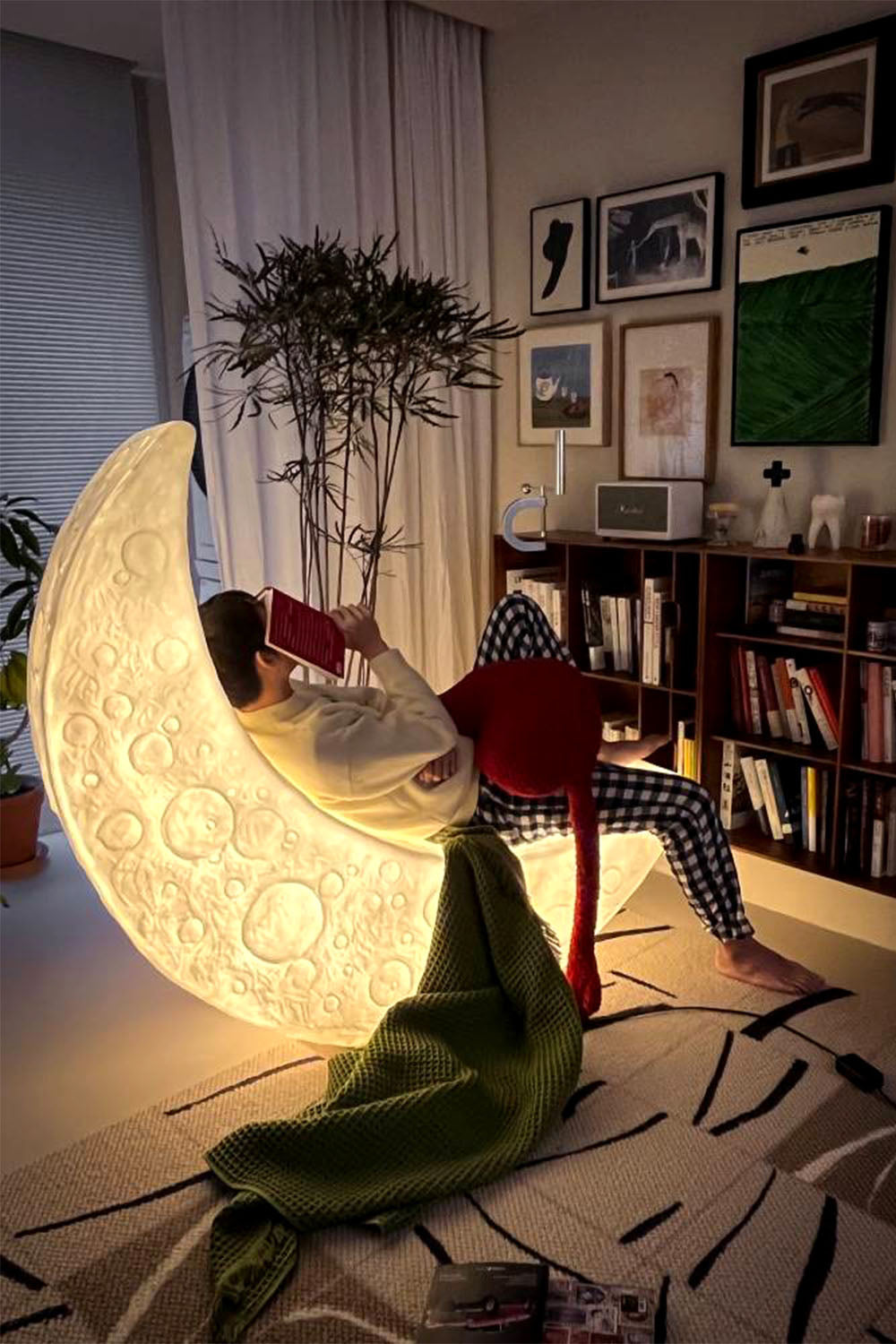 Curved Moon Floor Lamp