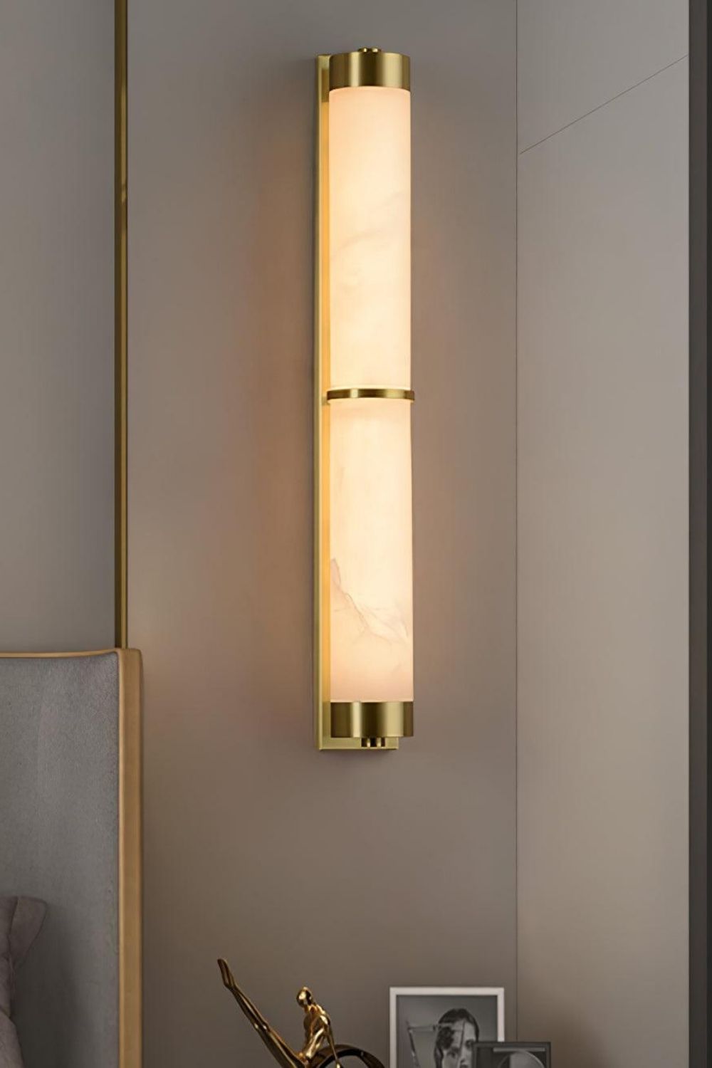 Cylindra Alabaster Brass Wall Light