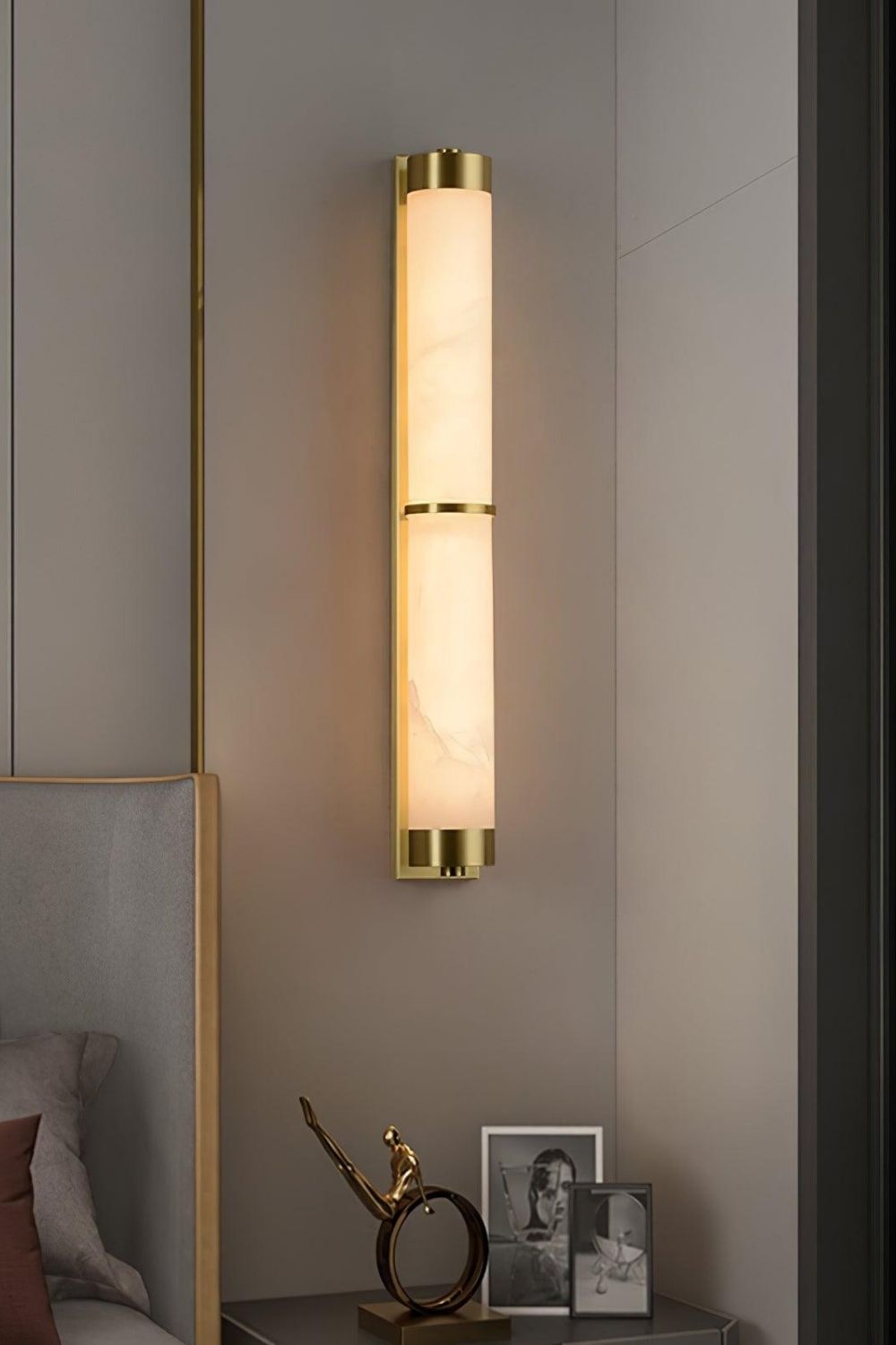 Cylindra Alabaster Brass Wall Light