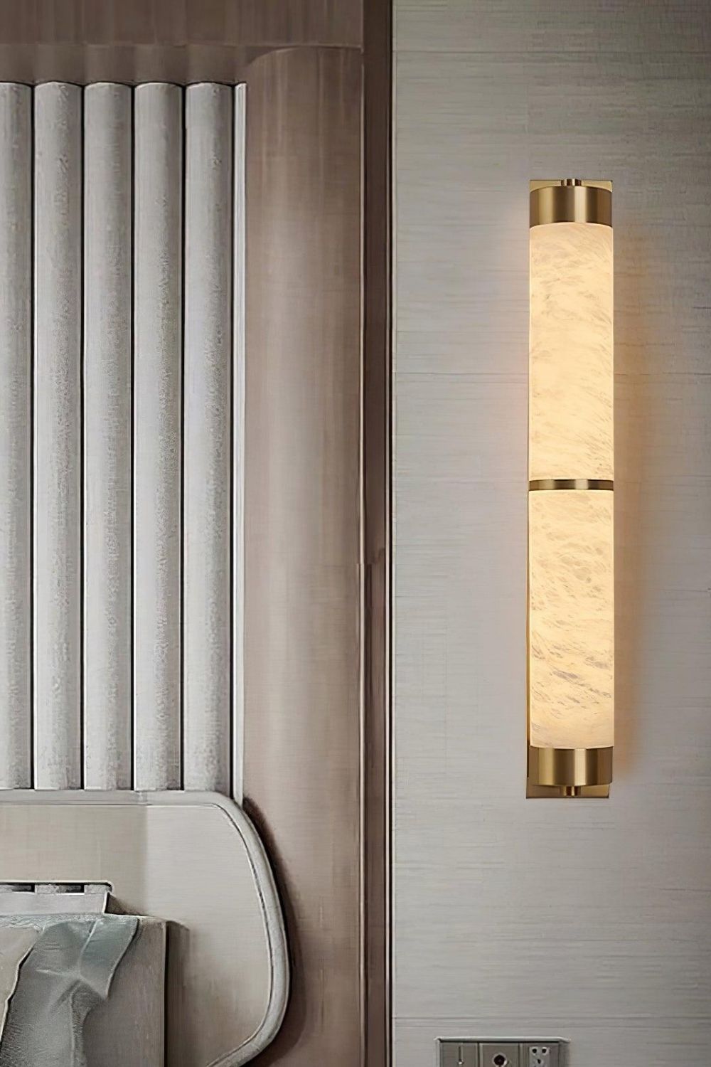 Cylindra Alabaster Brass Wall Light
