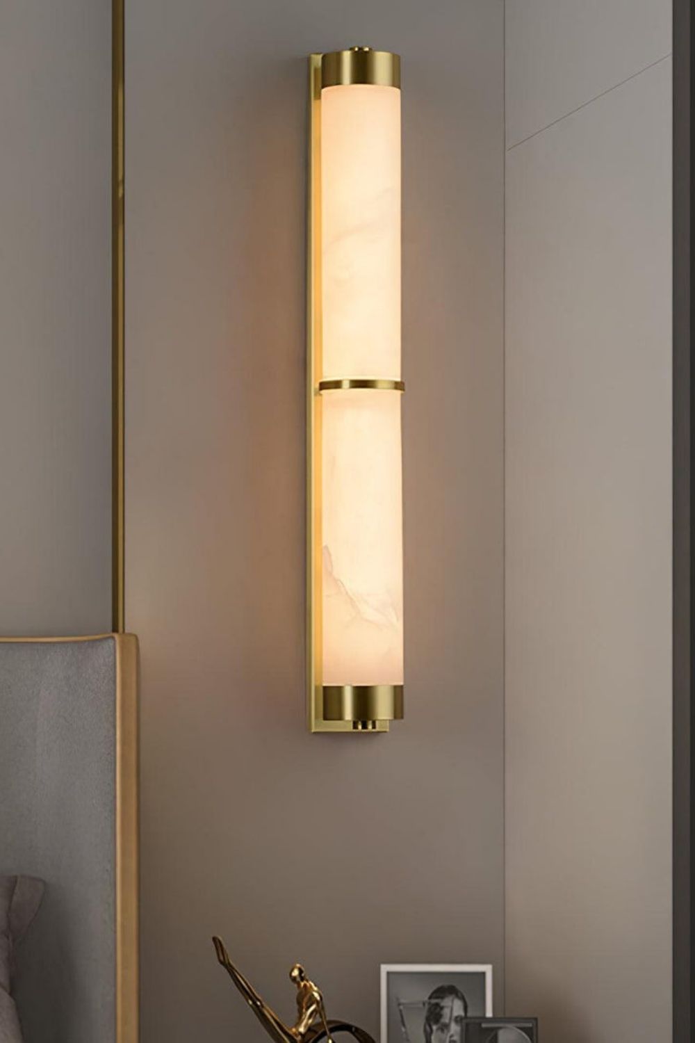 Cylindra Alabaster Brass Wall Light