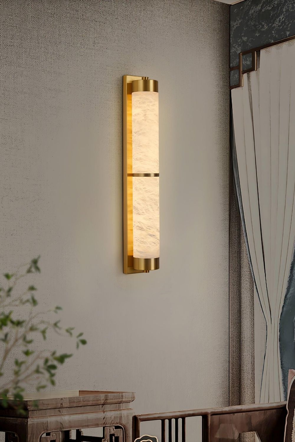 Cylindra Alabaster Brass Wall Light