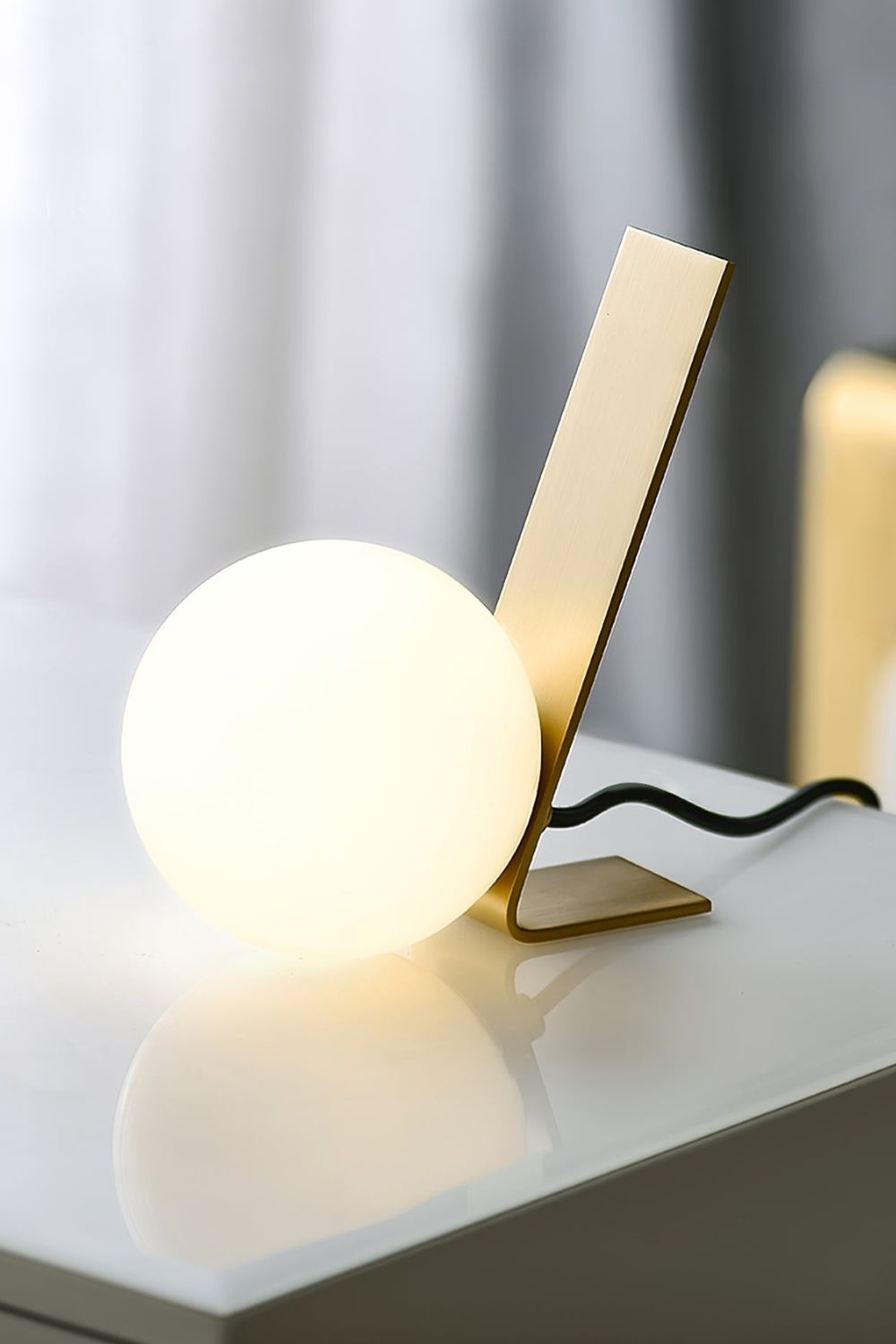 Daphne Table Lamp - SamuLighting