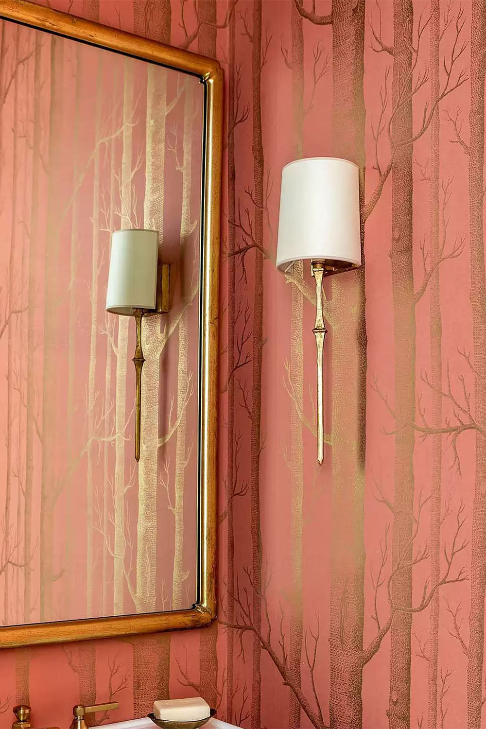 Dauphine Wall Lamp