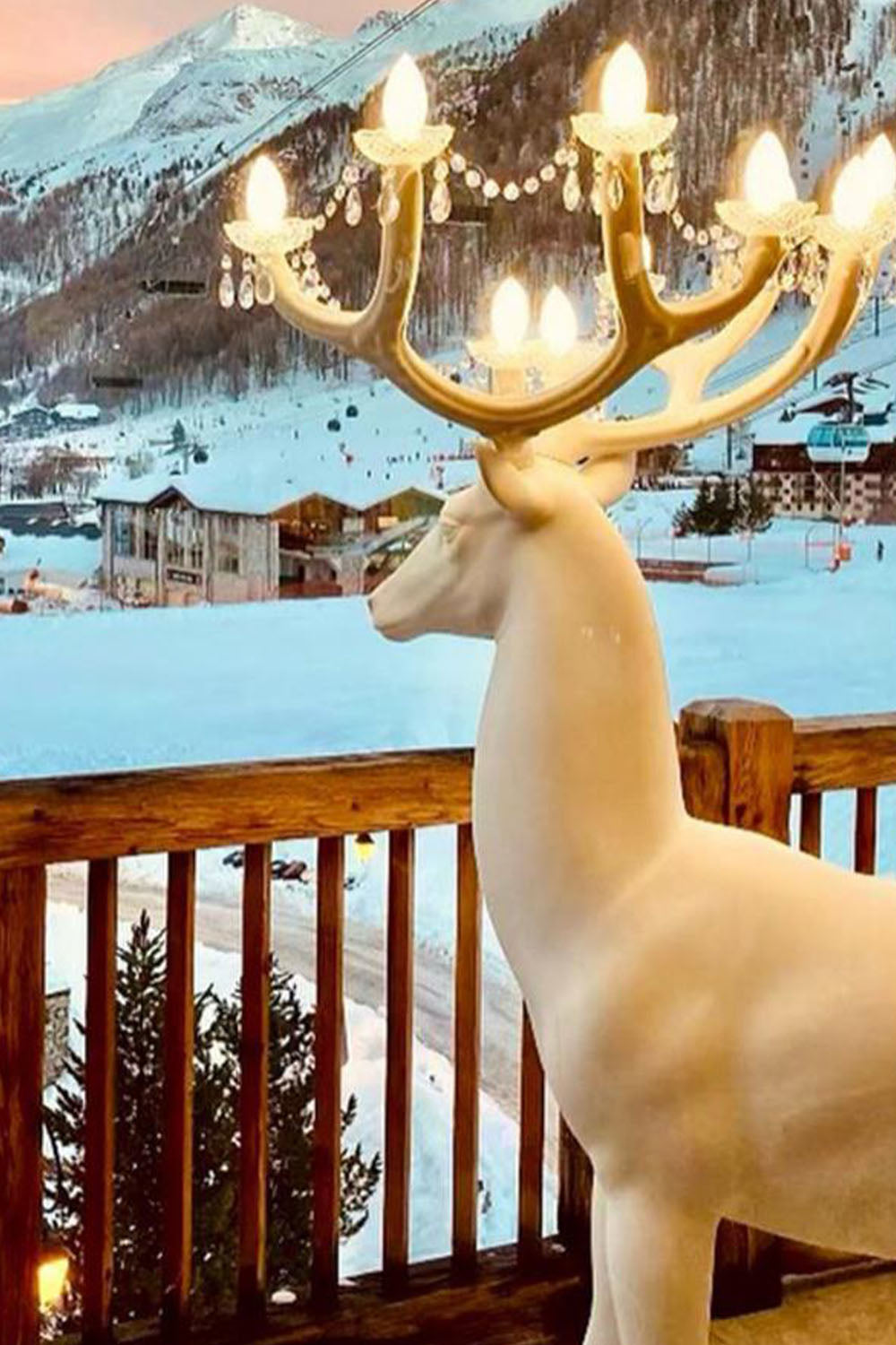 Deer Sculpture Floor Lamp
