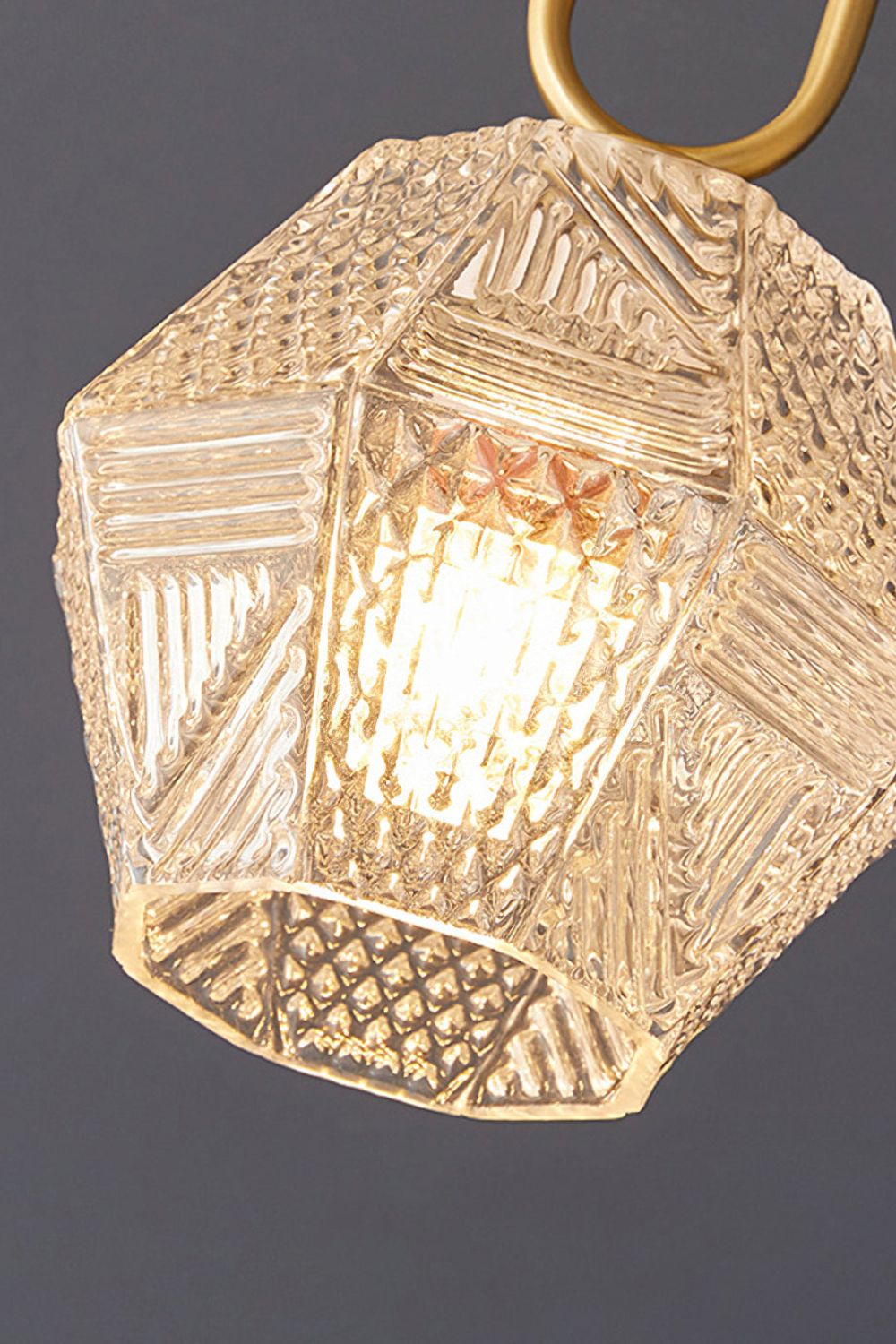 Diamond Cut Art Deco Ceiling Light - SamuLighting