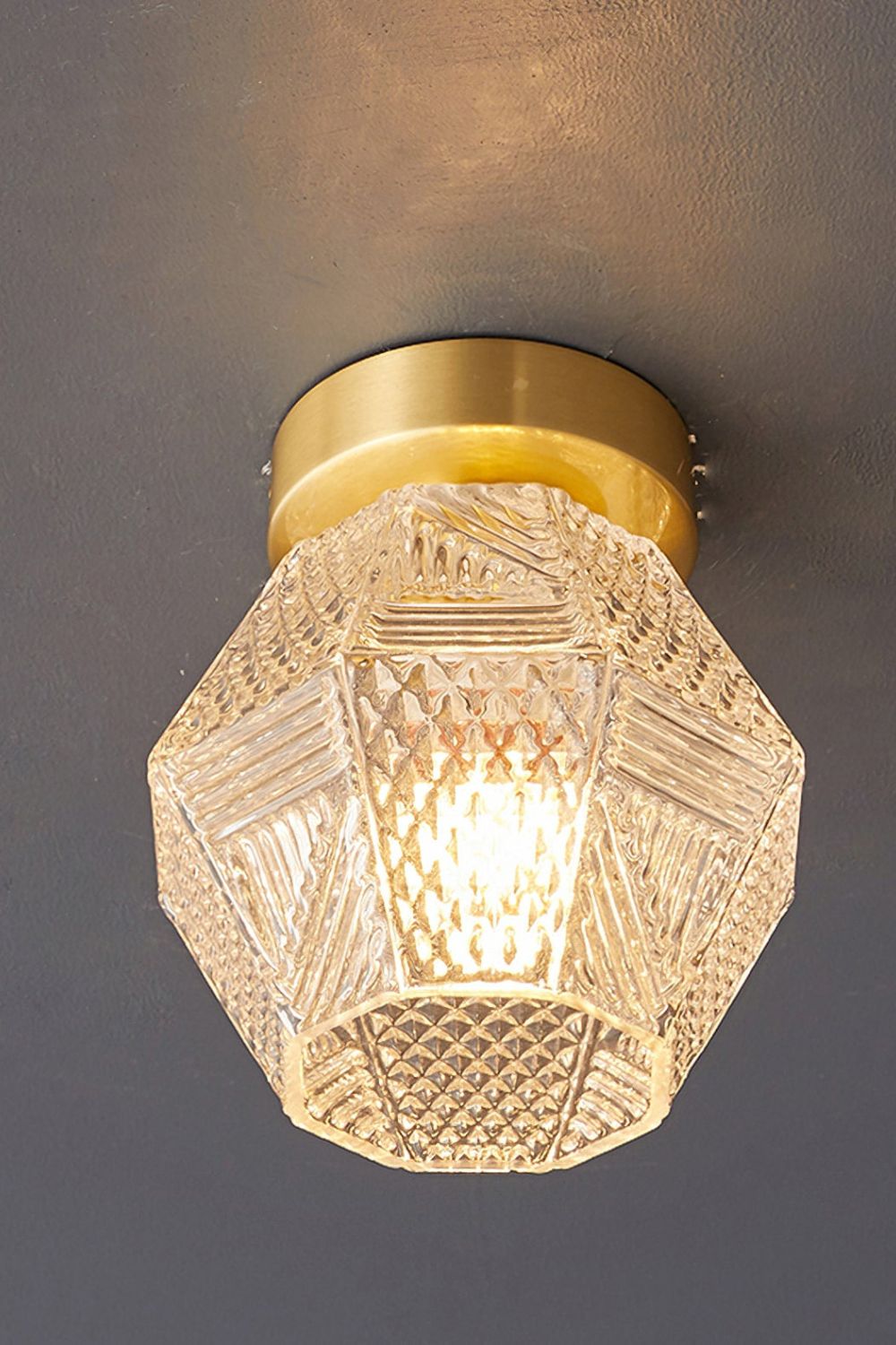 Diamond Cut Art Deco Ceiling Light - SamuLighting