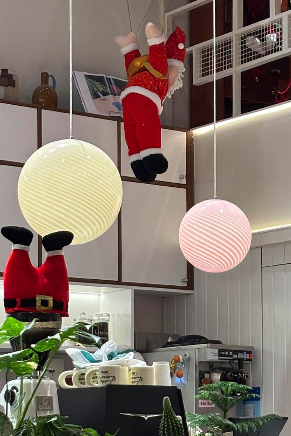 Dopamine Candy Pendant Lamp