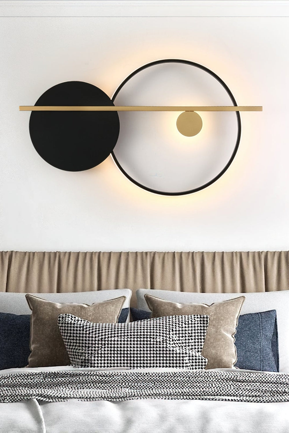 Double Circle Wall Light