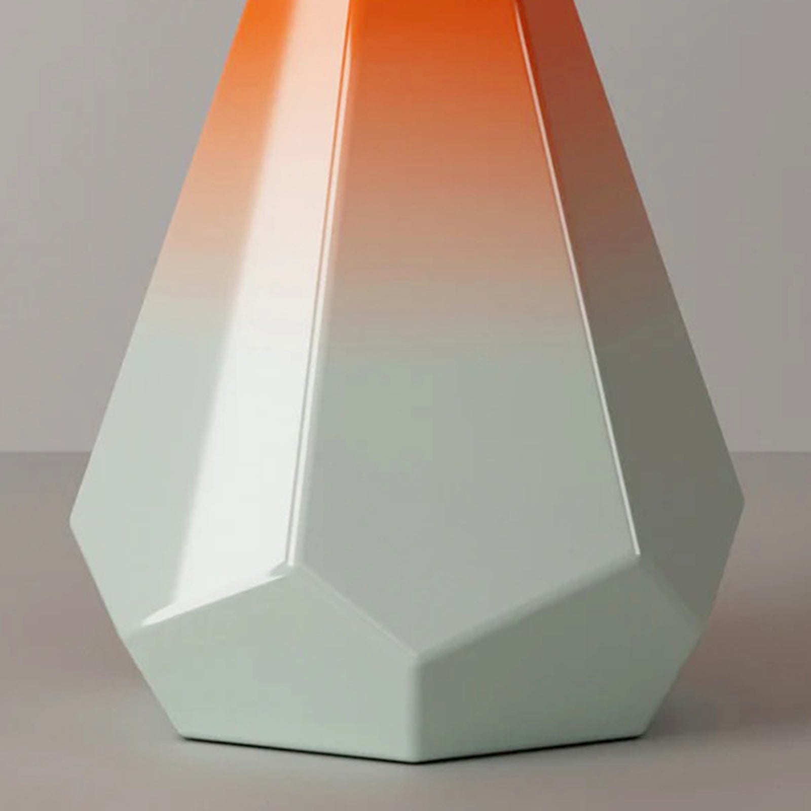 Faceted Ombre Base