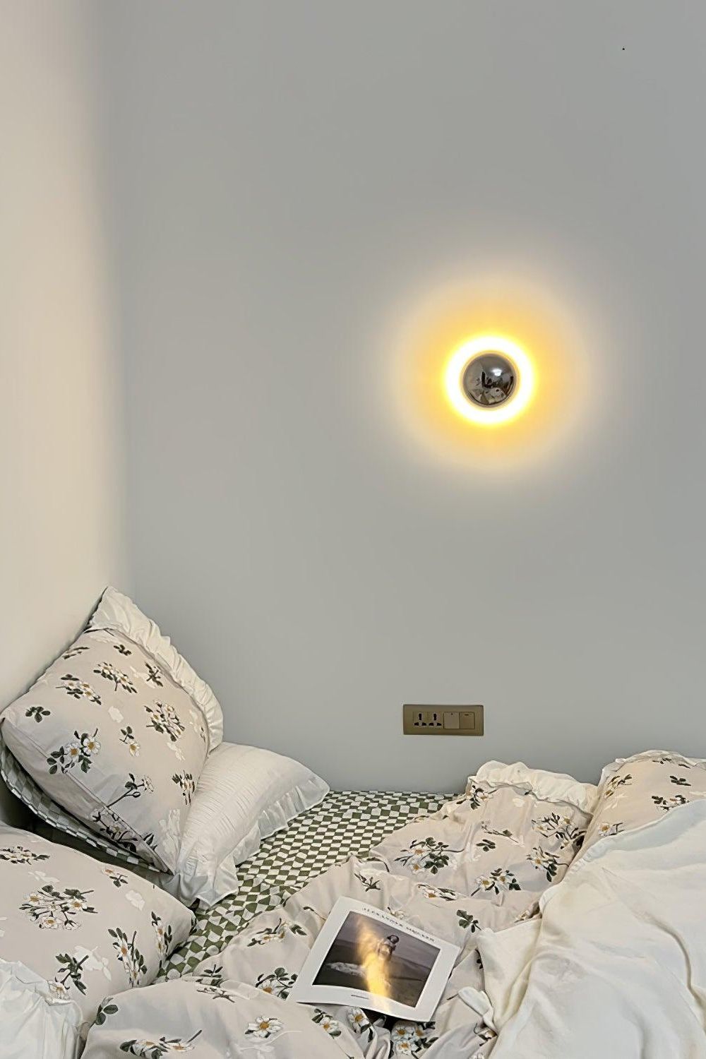 Eclipse Wall Sconce - SamuLighting