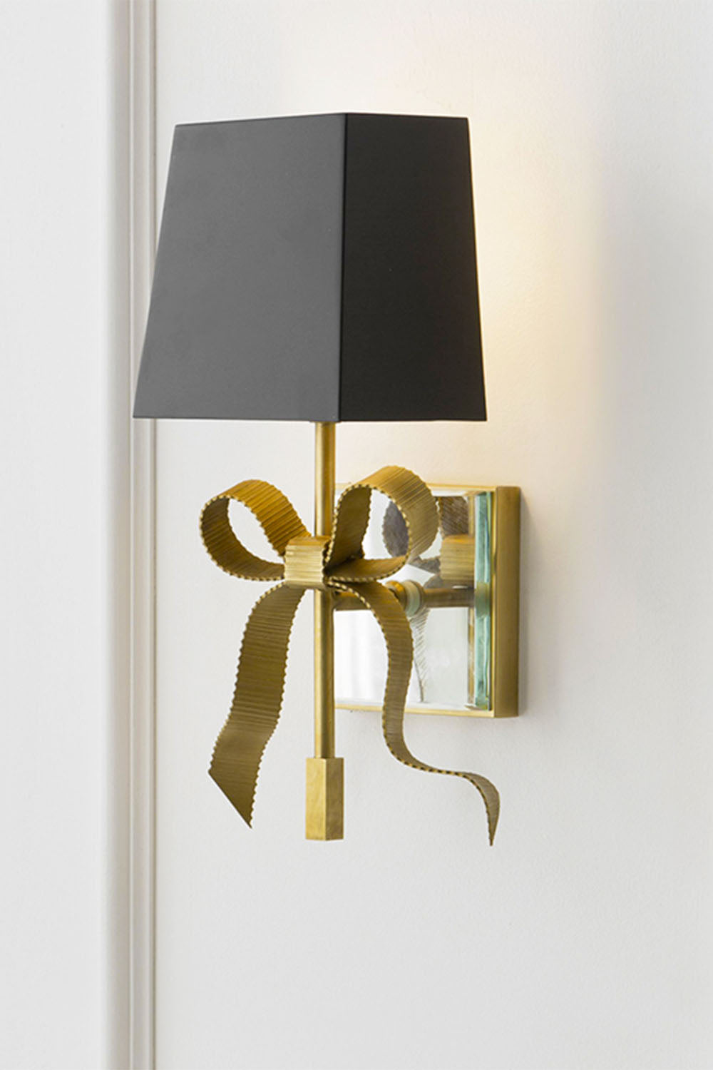 Ellery Gros-Grain Bow Wall Lamp