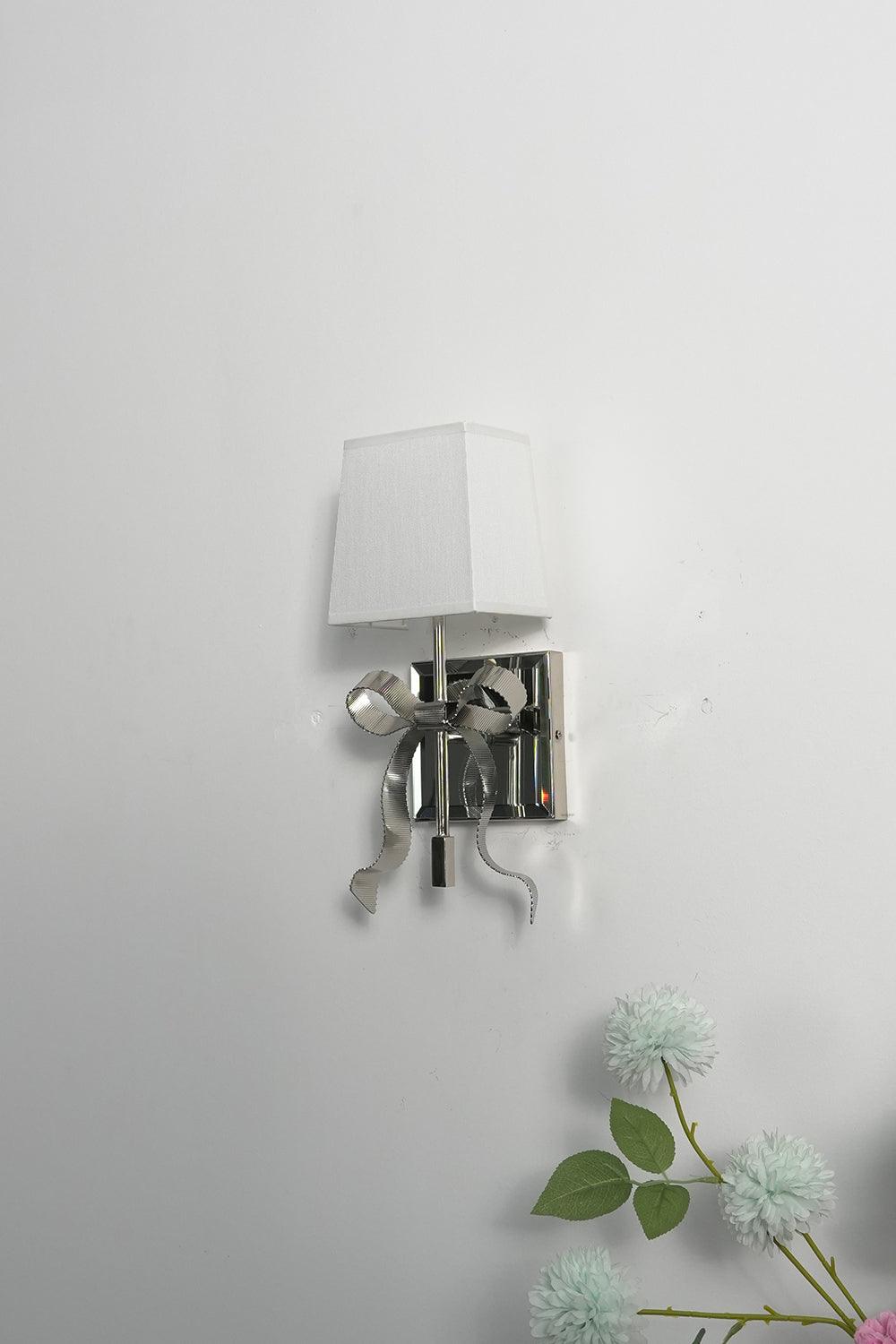 Ribbon Wall Sconce