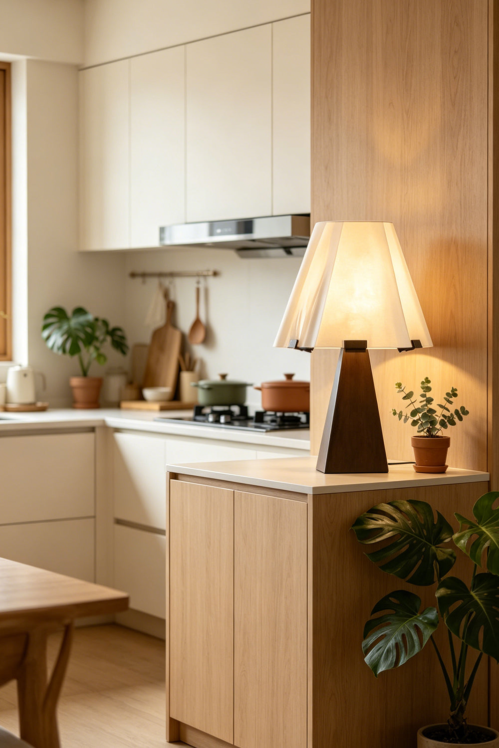 Elysian Alabaster Table Lamp for Kitchen | Samu  Lamp
