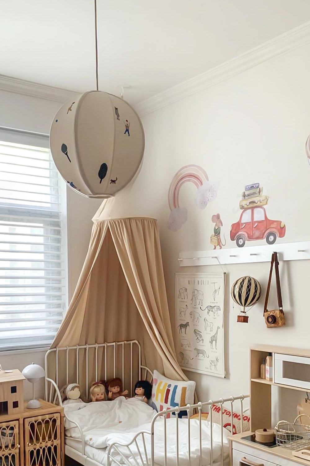 Fabric Embroidery Round Pendant Lamp