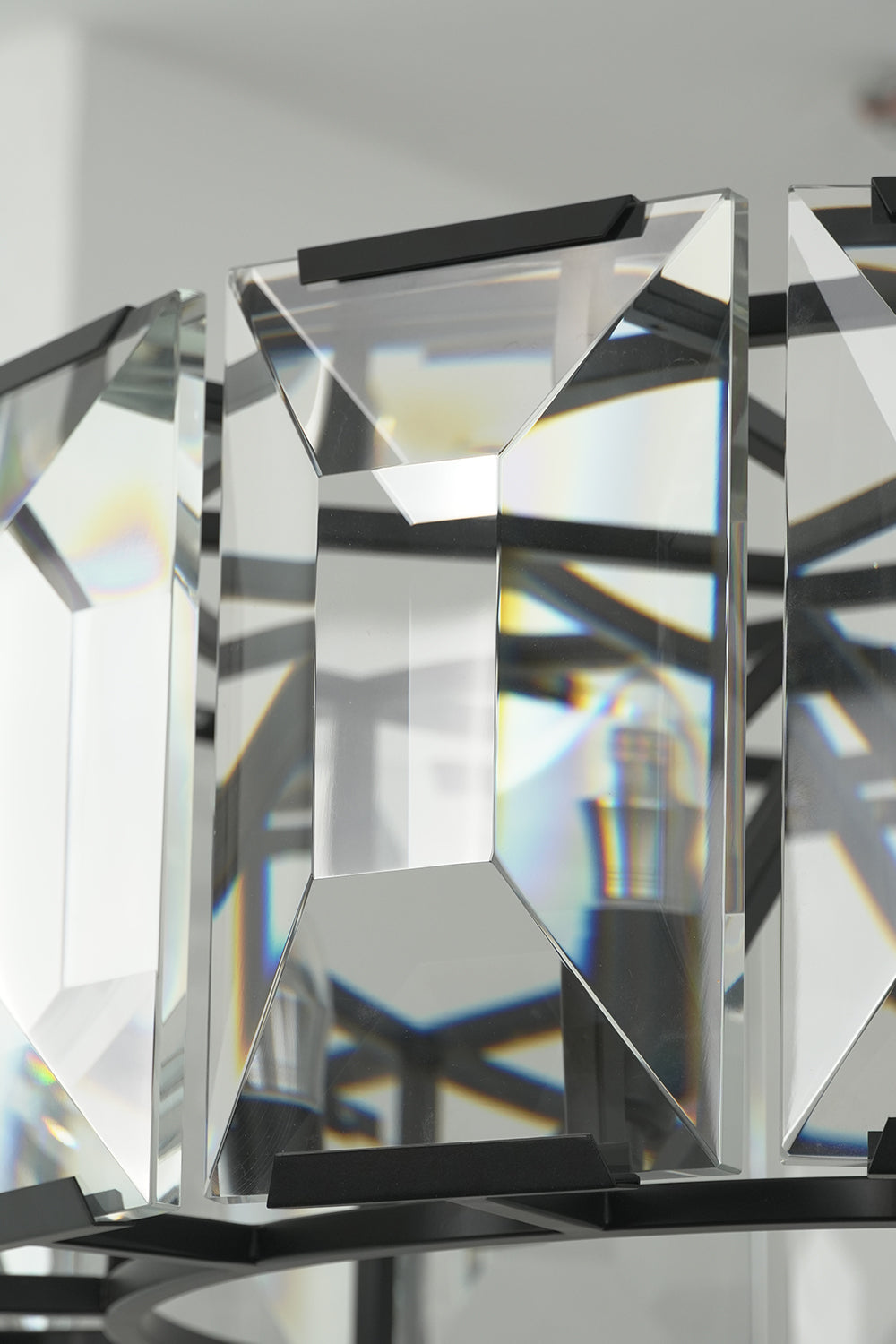 Faceted Crystal Halo Chandelier |Crystal detail | Samu Lamp