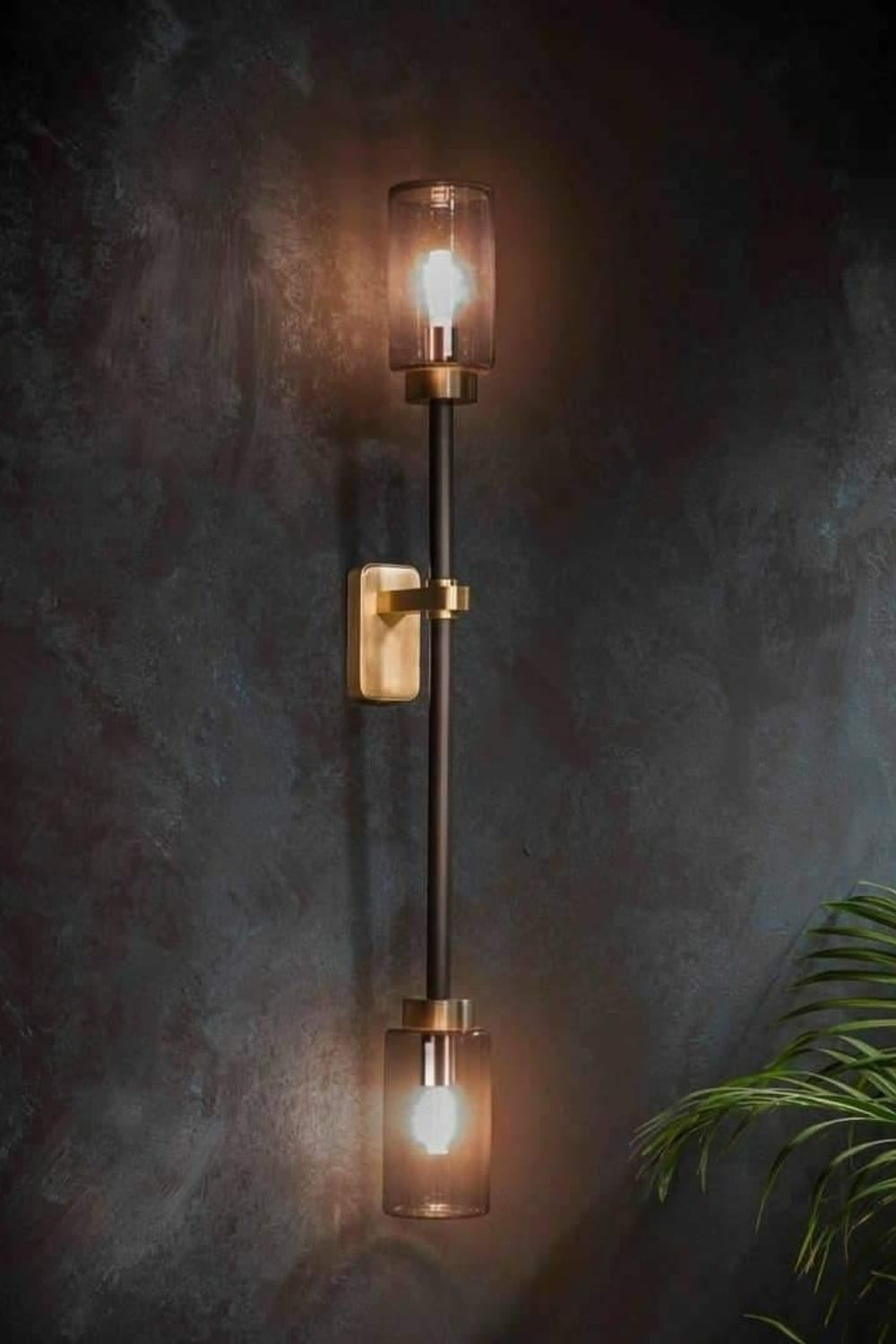 Cylindrical Glass Farol Wall Light