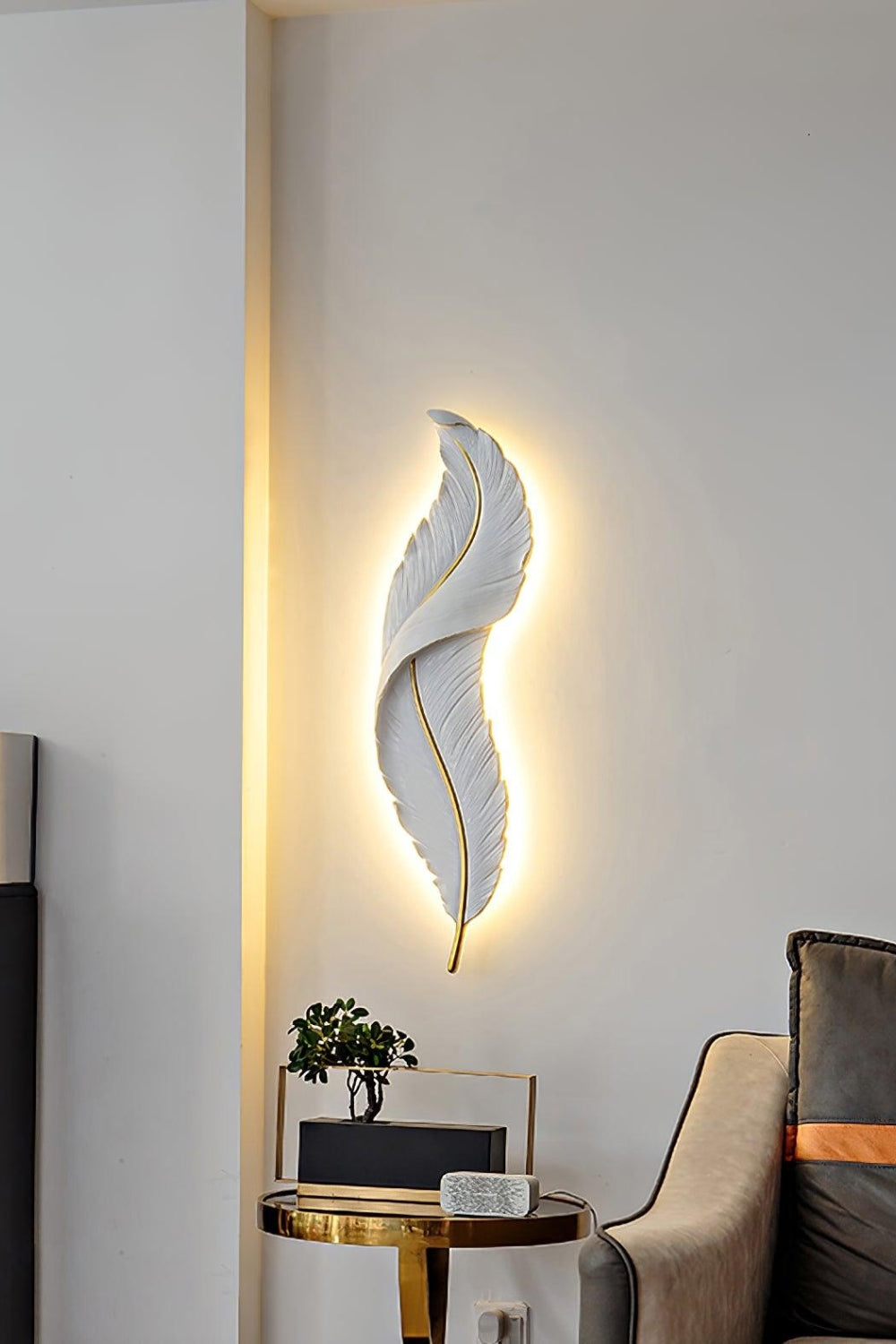 Modern White Gold Feather Wall Lamp