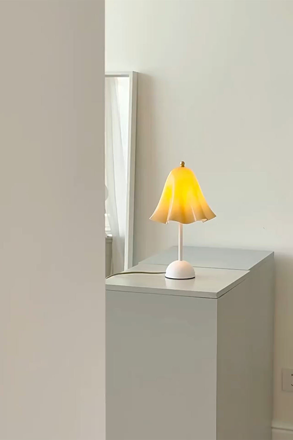 Flora Tulip Series Table Lamp