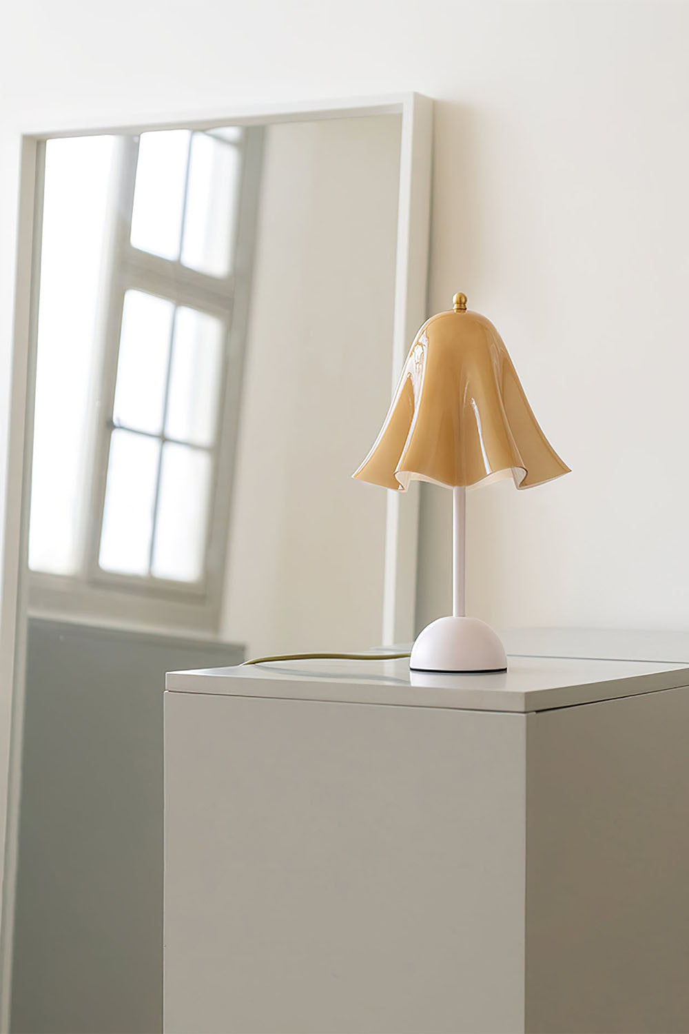 Flora Tulip Series Table Lamp