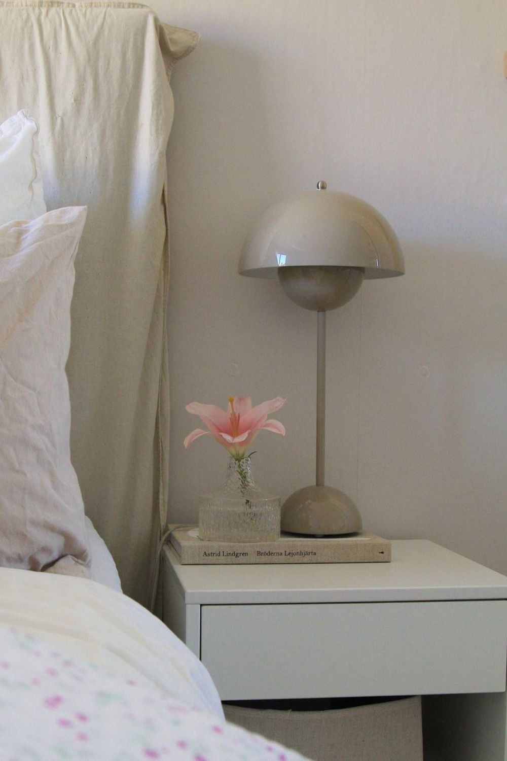 Flowerpot Table Lamp - SamuLighting