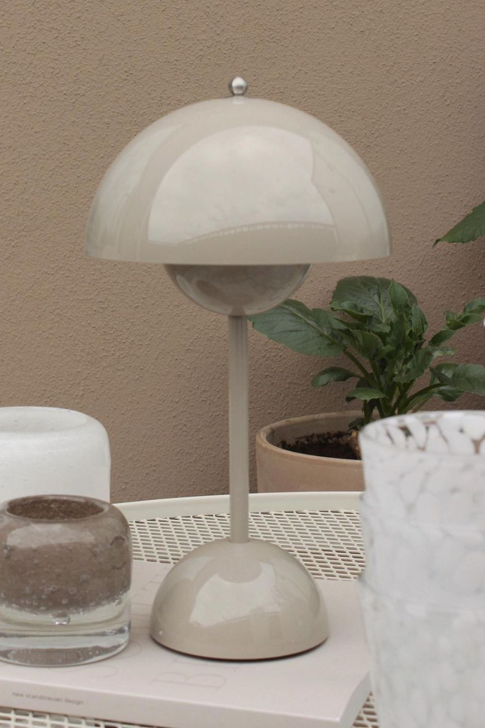 Flowerpot Table Lamp Portable - SamuLighting