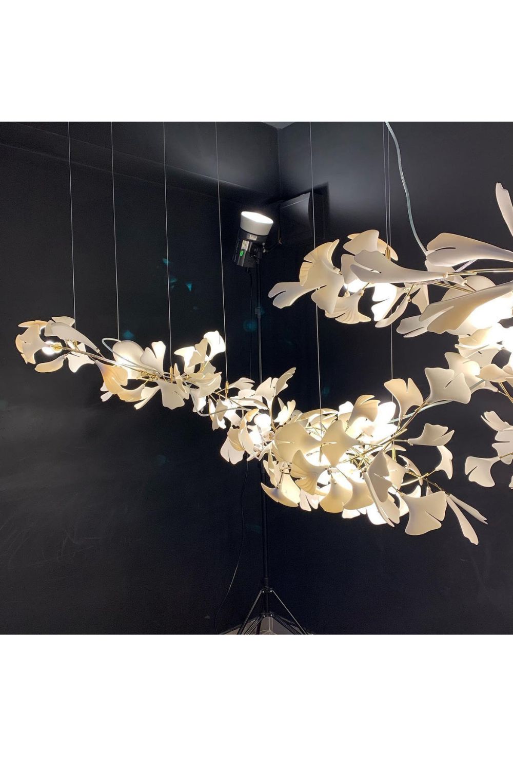 Cermaic Leaf Ginkgo Chandelier A – SamuLighting